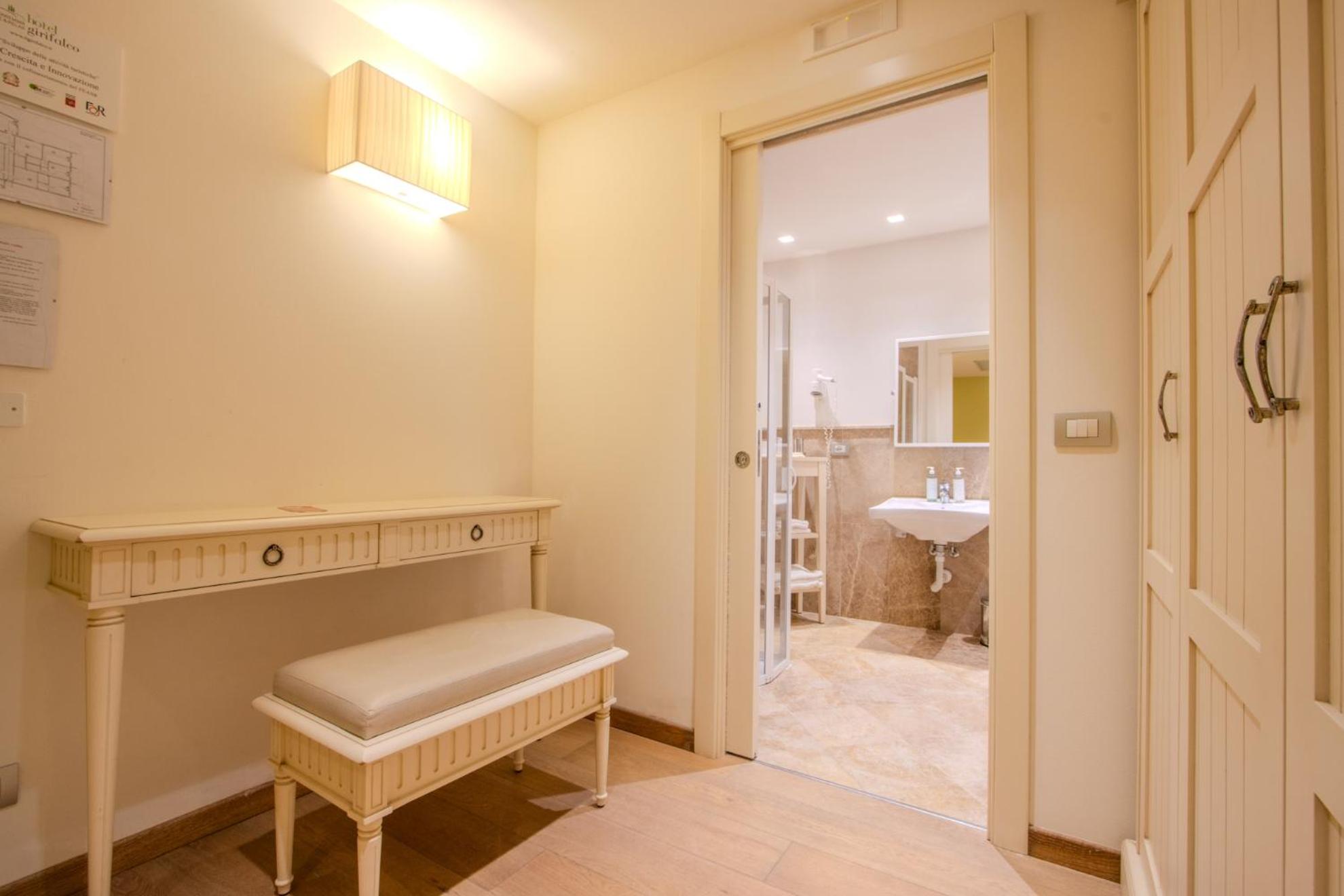 Quadruple Room with Terrace photo 2