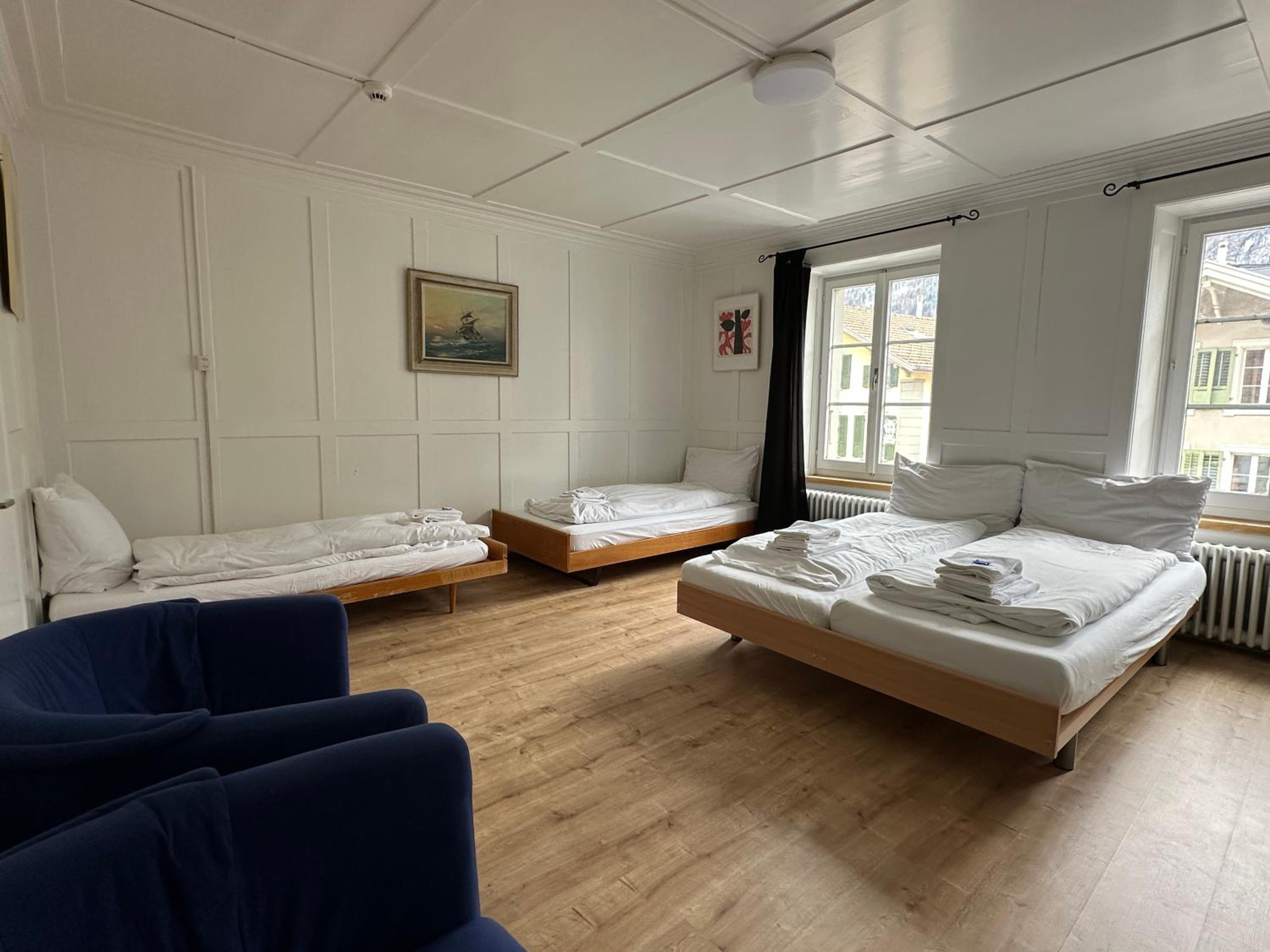 Quadruple Room with Shared Bathroom photo 3