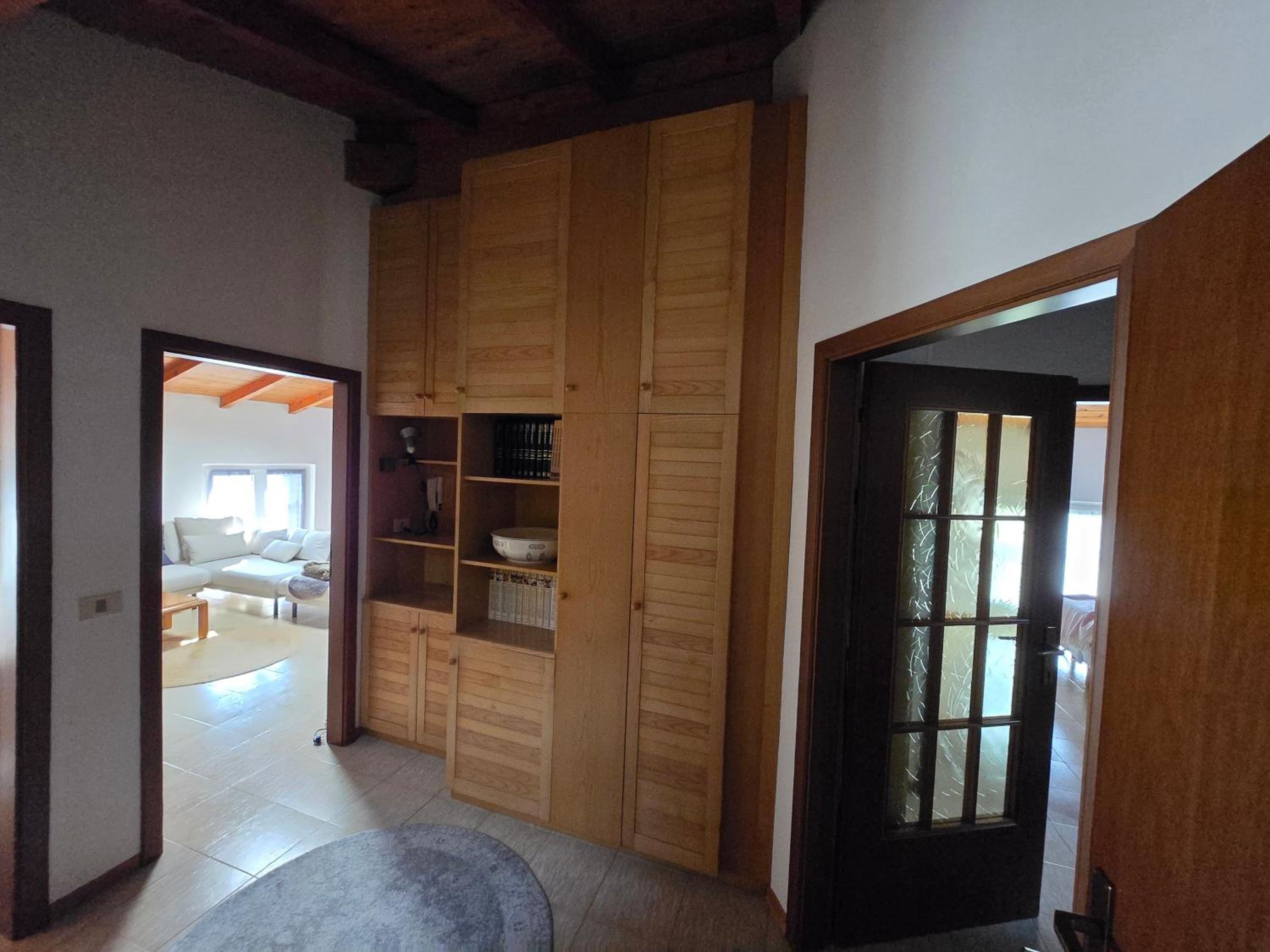 Three-Bedroom Apartment with View photo 1