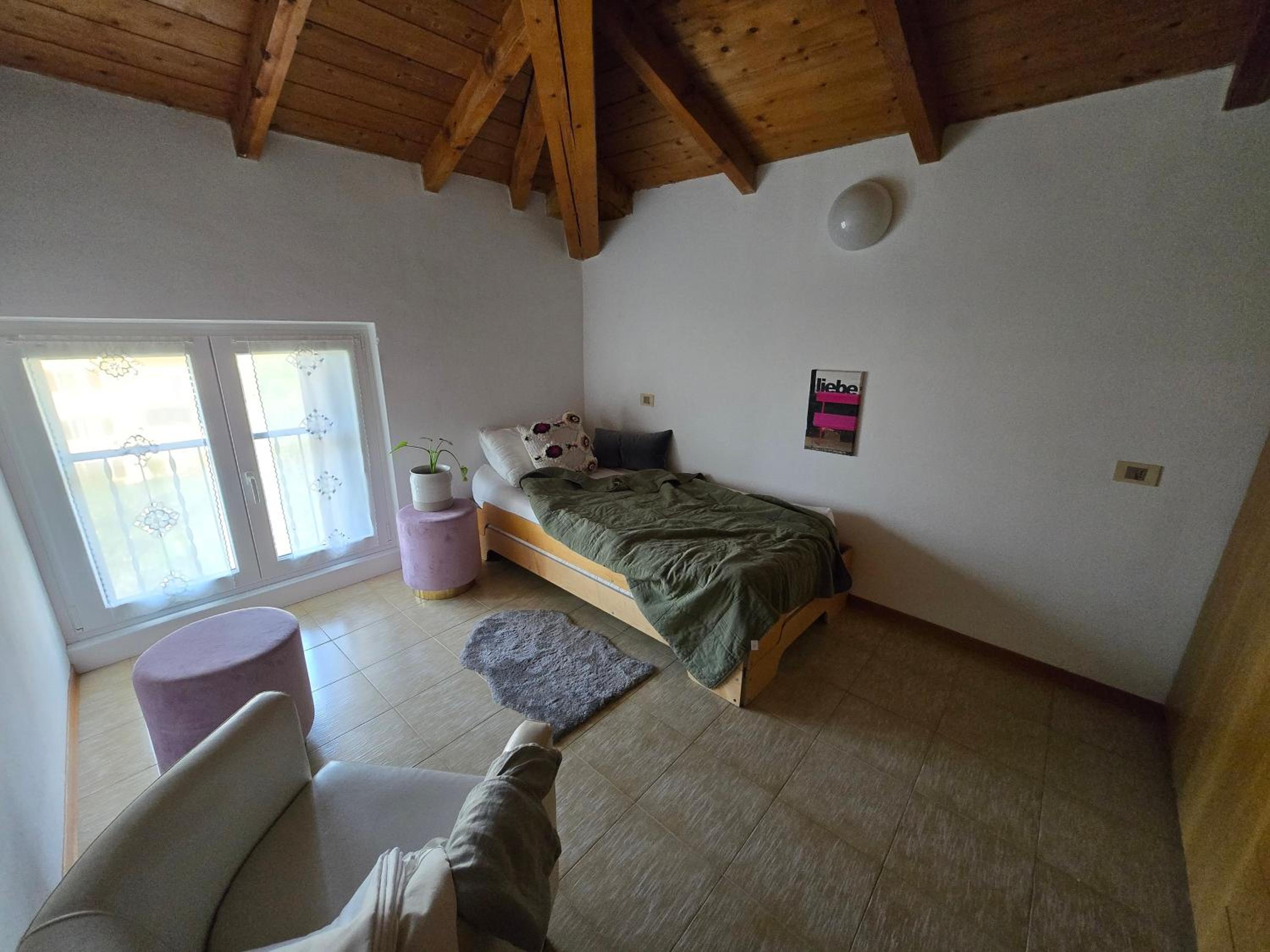 Three-Bedroom Apartment with View photo 3