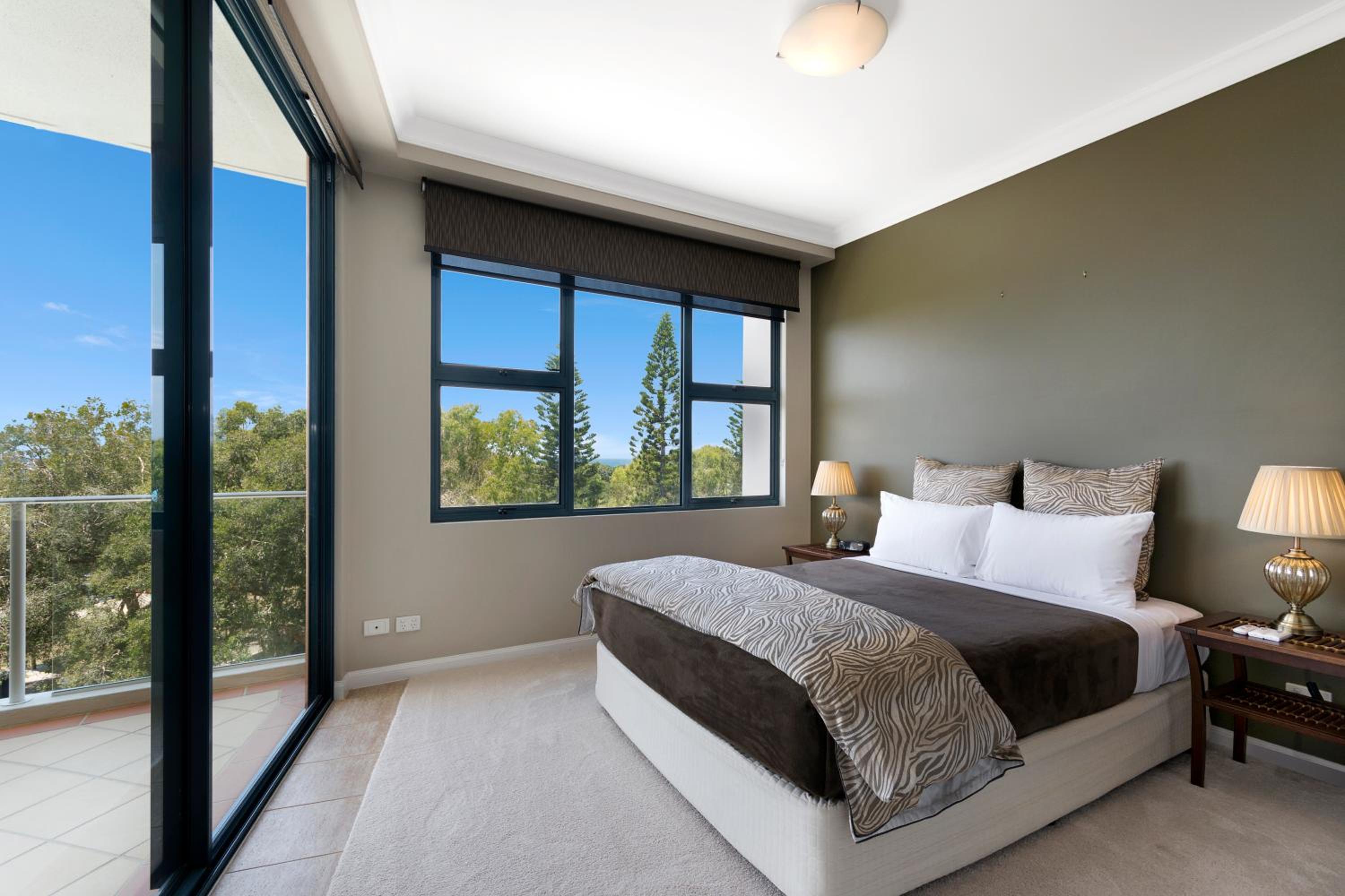 Two-Bedroom Apartment with Ocean View Deluxe photo 2