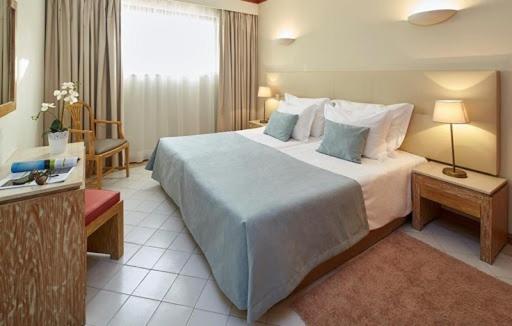 One-Bedroom Apartment with Sea View - Photo 4