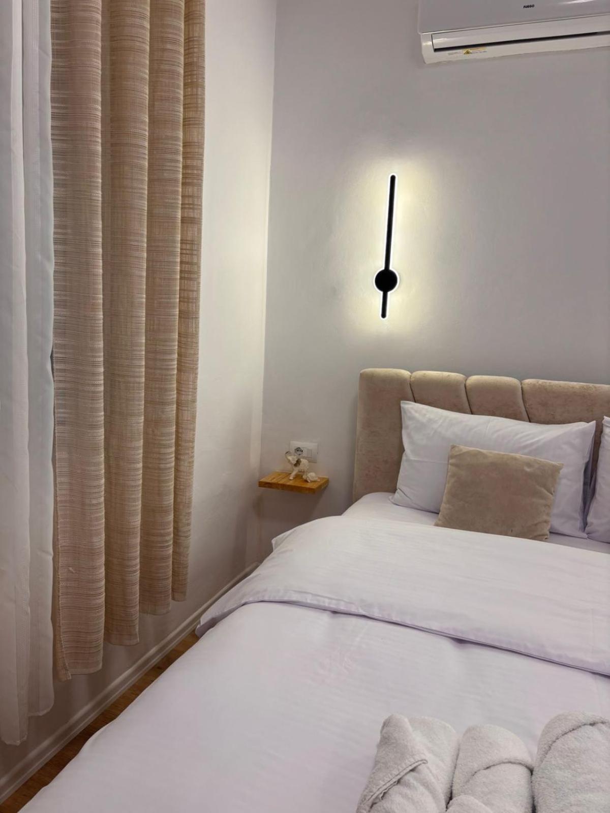 Deluxe Double Room with Balcony photo 1