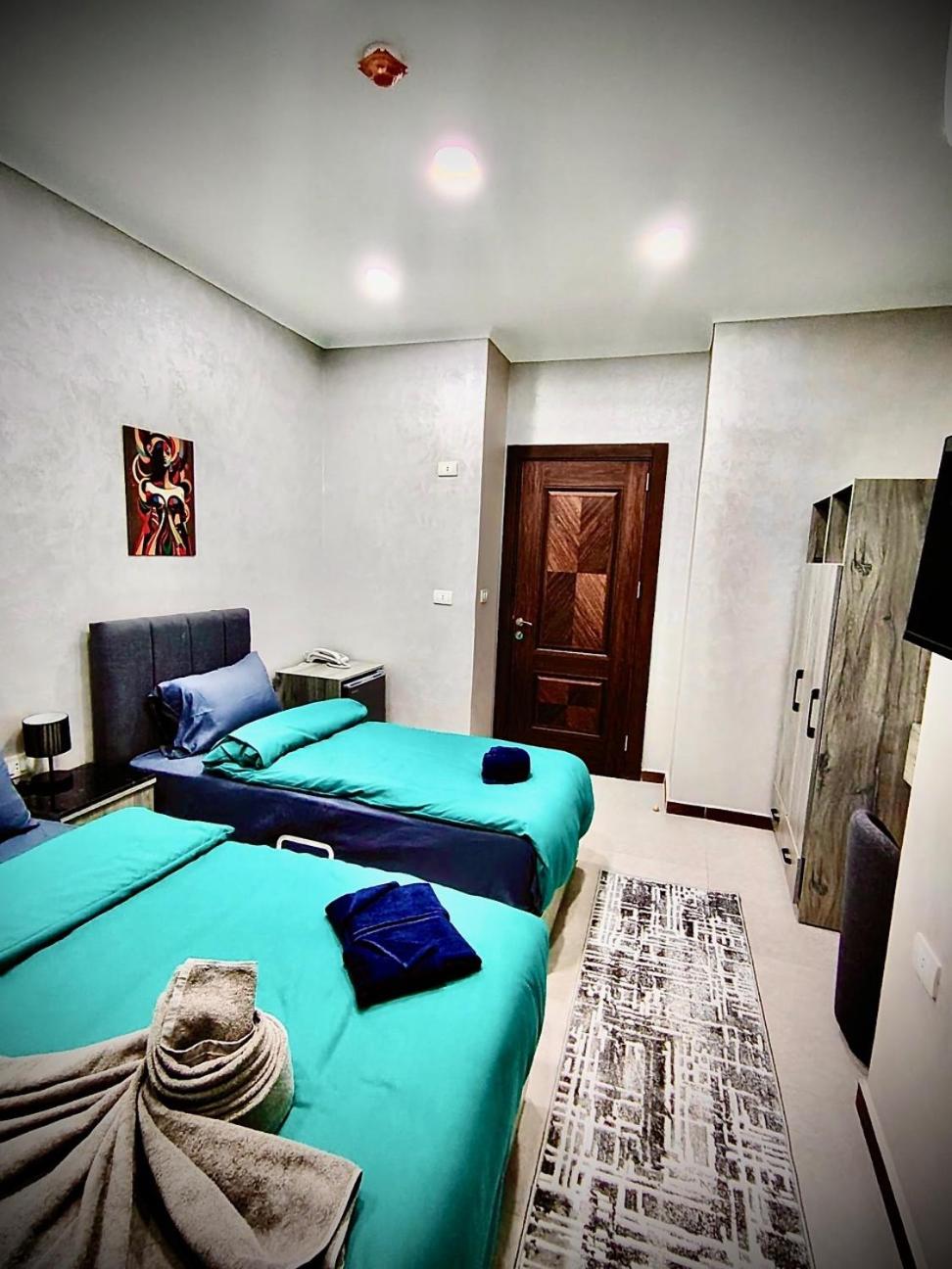 Triple Room with Private Bathroom photo 3