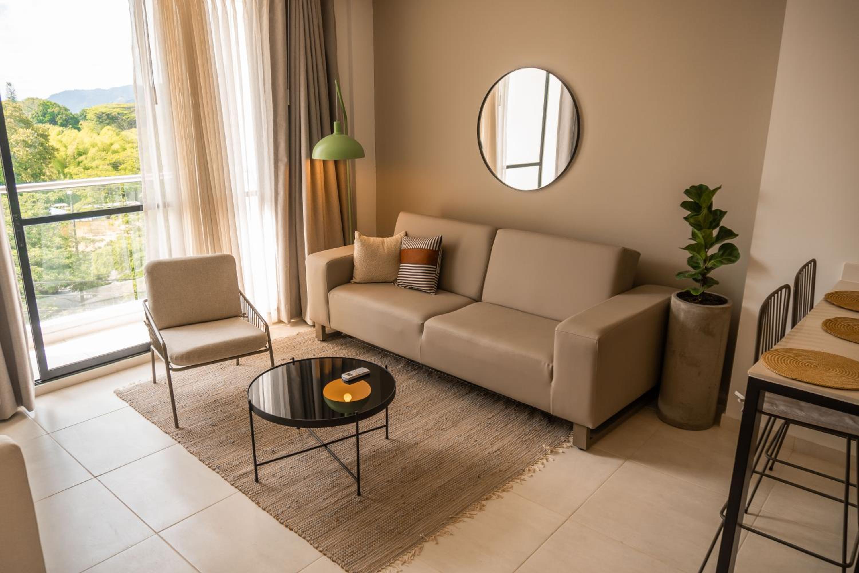 Suite Apartment photo 2