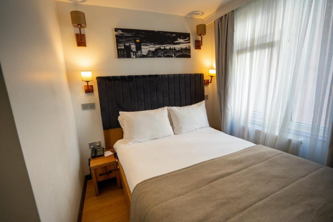 Budget Single Room photo 2