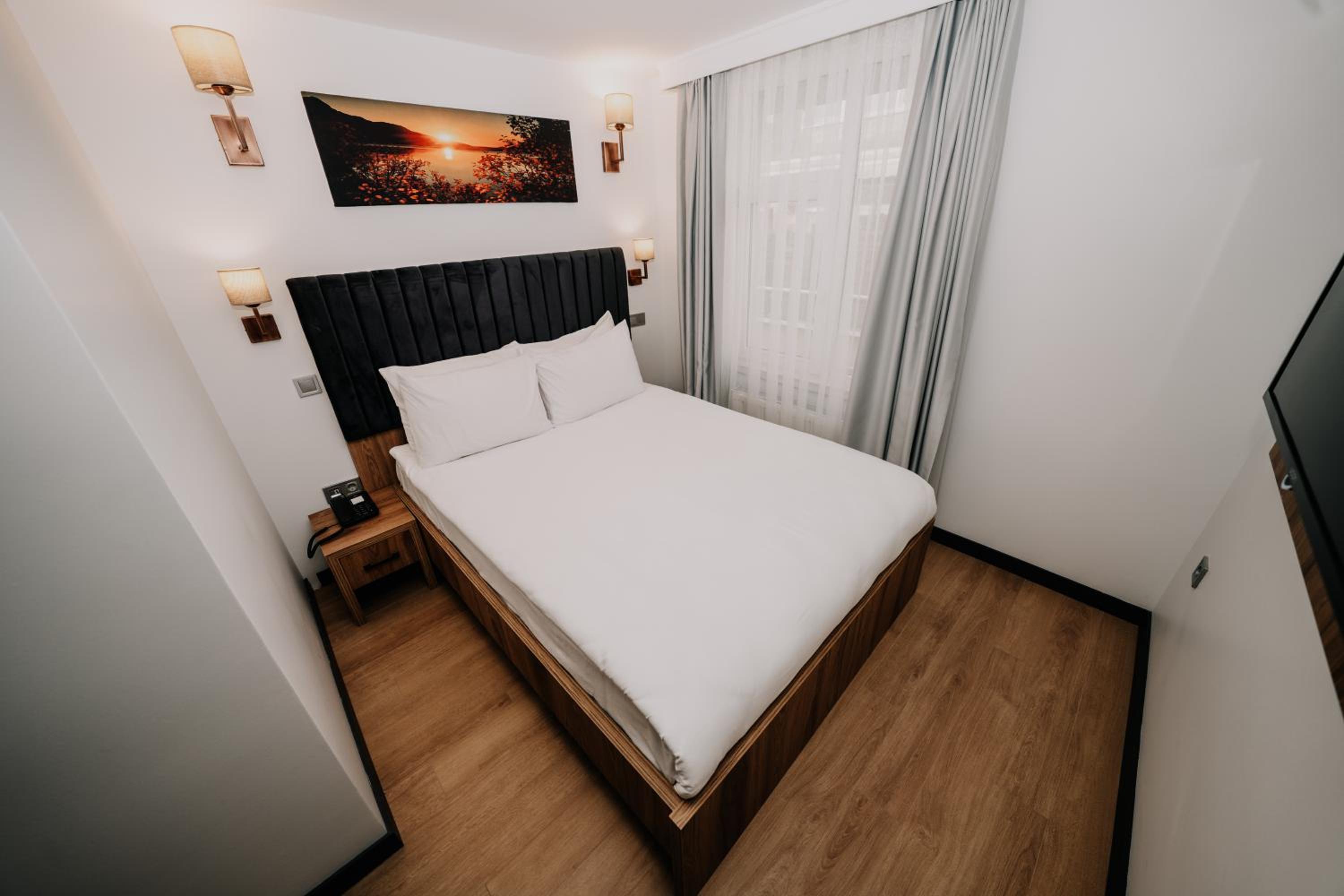 Budget Single Room photo 3