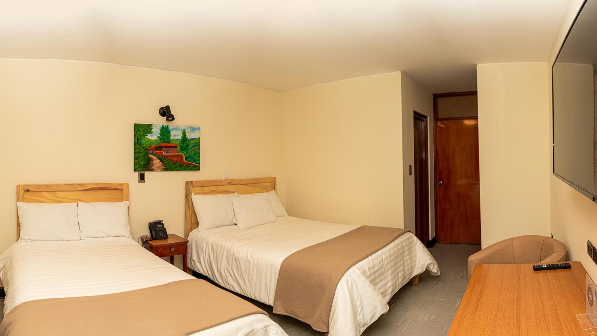 Deluxe Room (2 Adults + 1 Child) photo 2