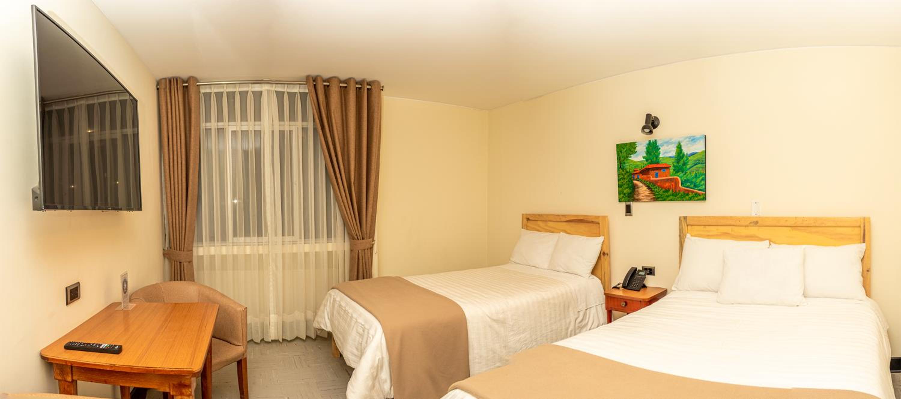 Deluxe Room (2 Adults + 1 Child) photo 3