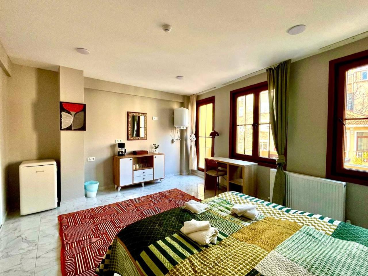 Suite with Balcony photo 1