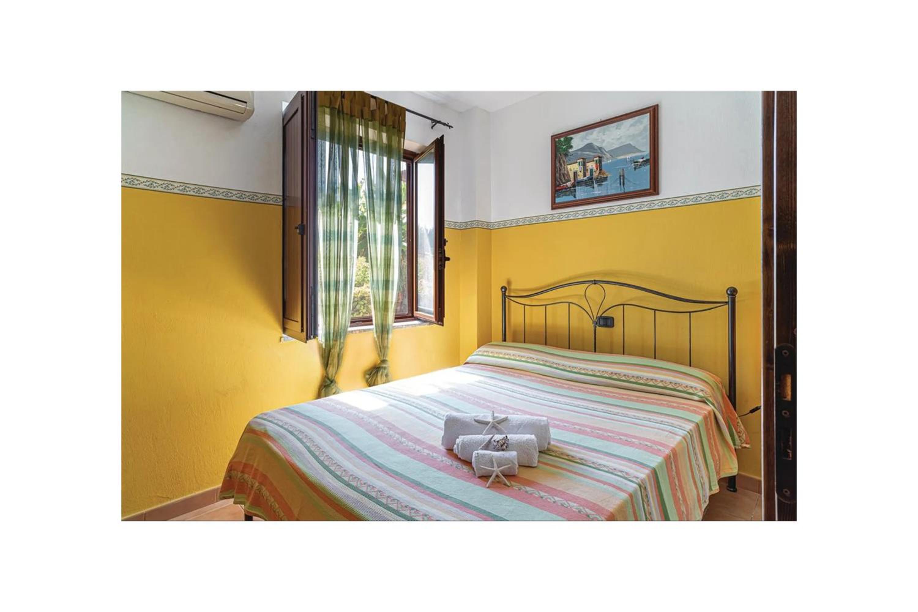 Two-Bedroom House photo 2