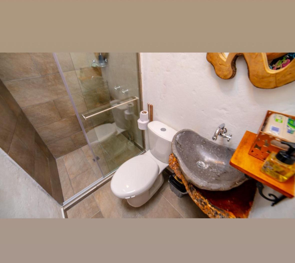 Double Room with Private Bathroom photo 2