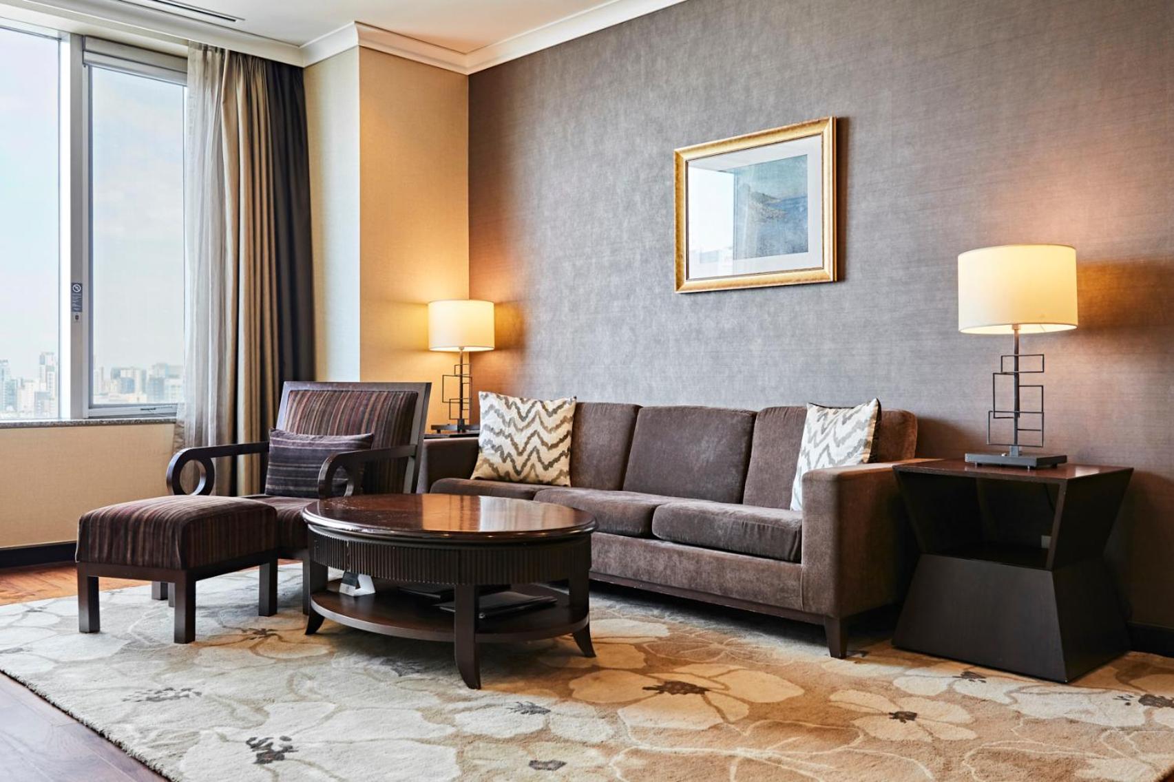 [Moet Tonight PKG] 1-Bedroom Superior with 1 bottle of Moet Chandon Champagne + Taste Box photo 2