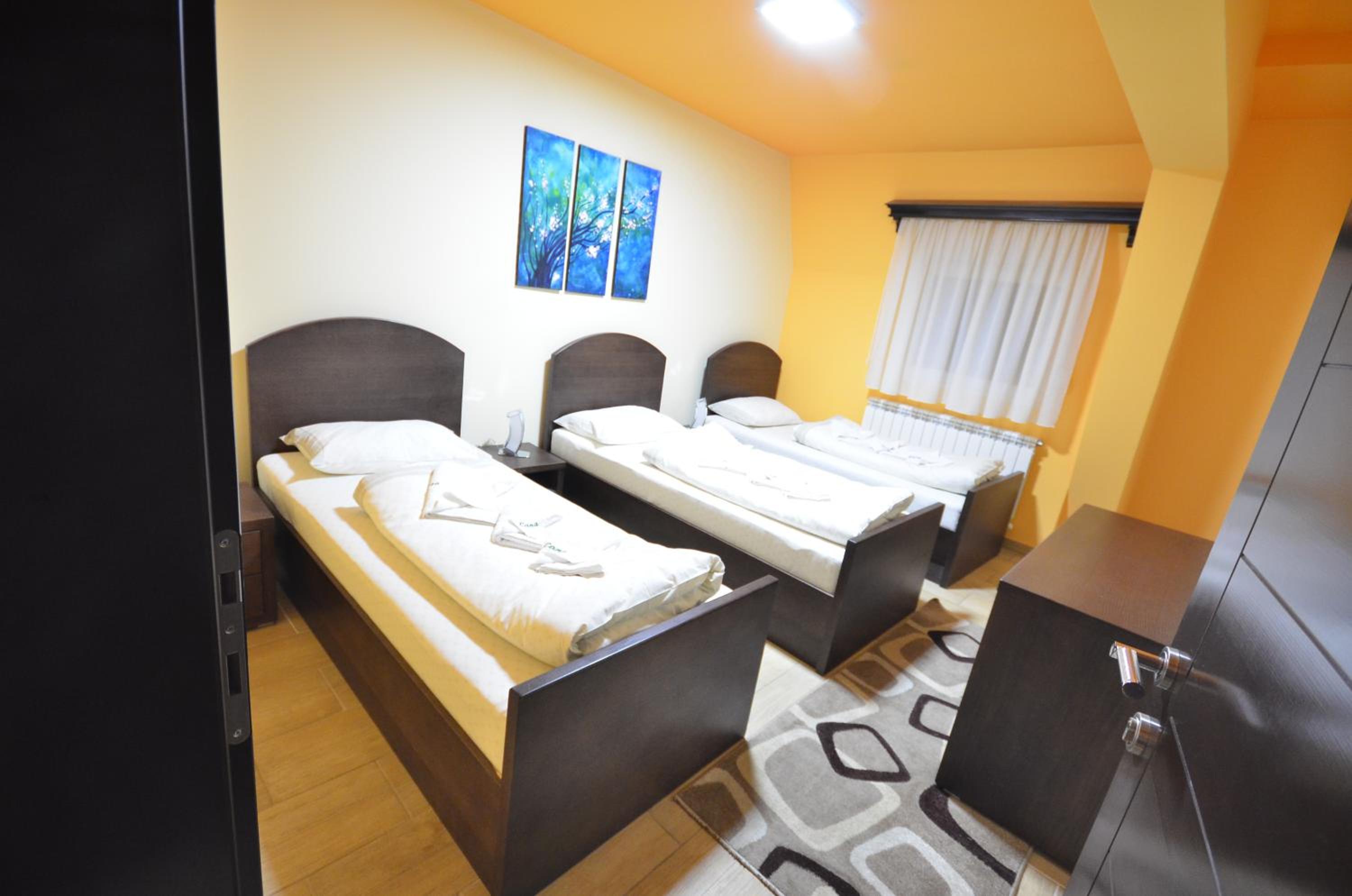 One-Bedroom Apartment - Photo 7