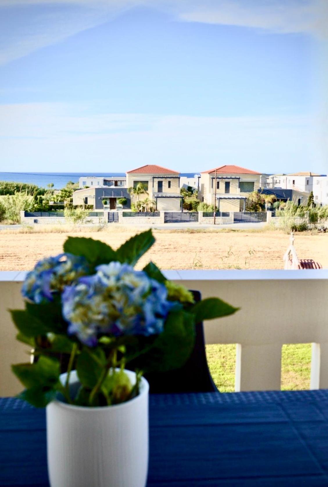 Apartment with Sea View photo 2