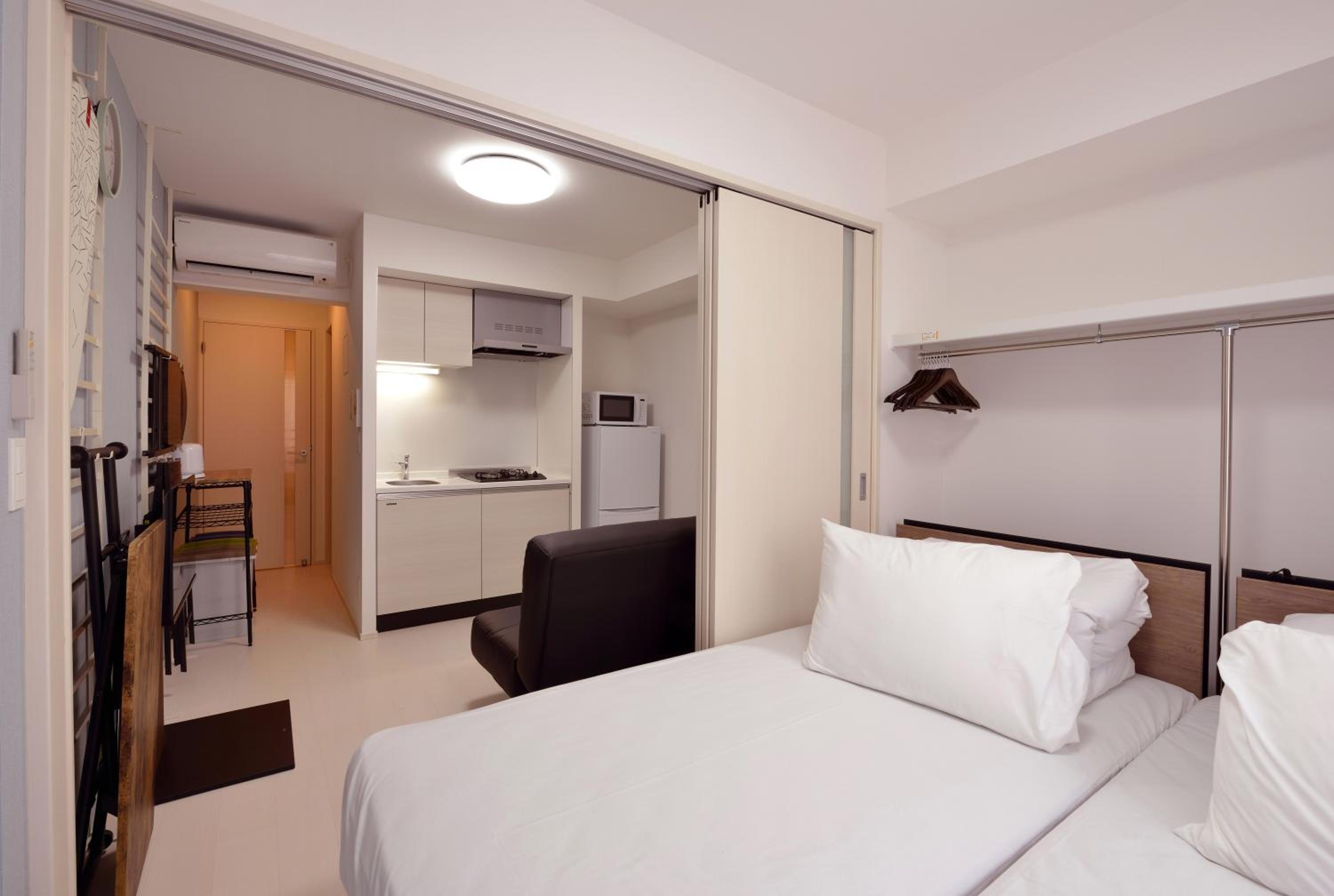 Twin Room with Bathroom