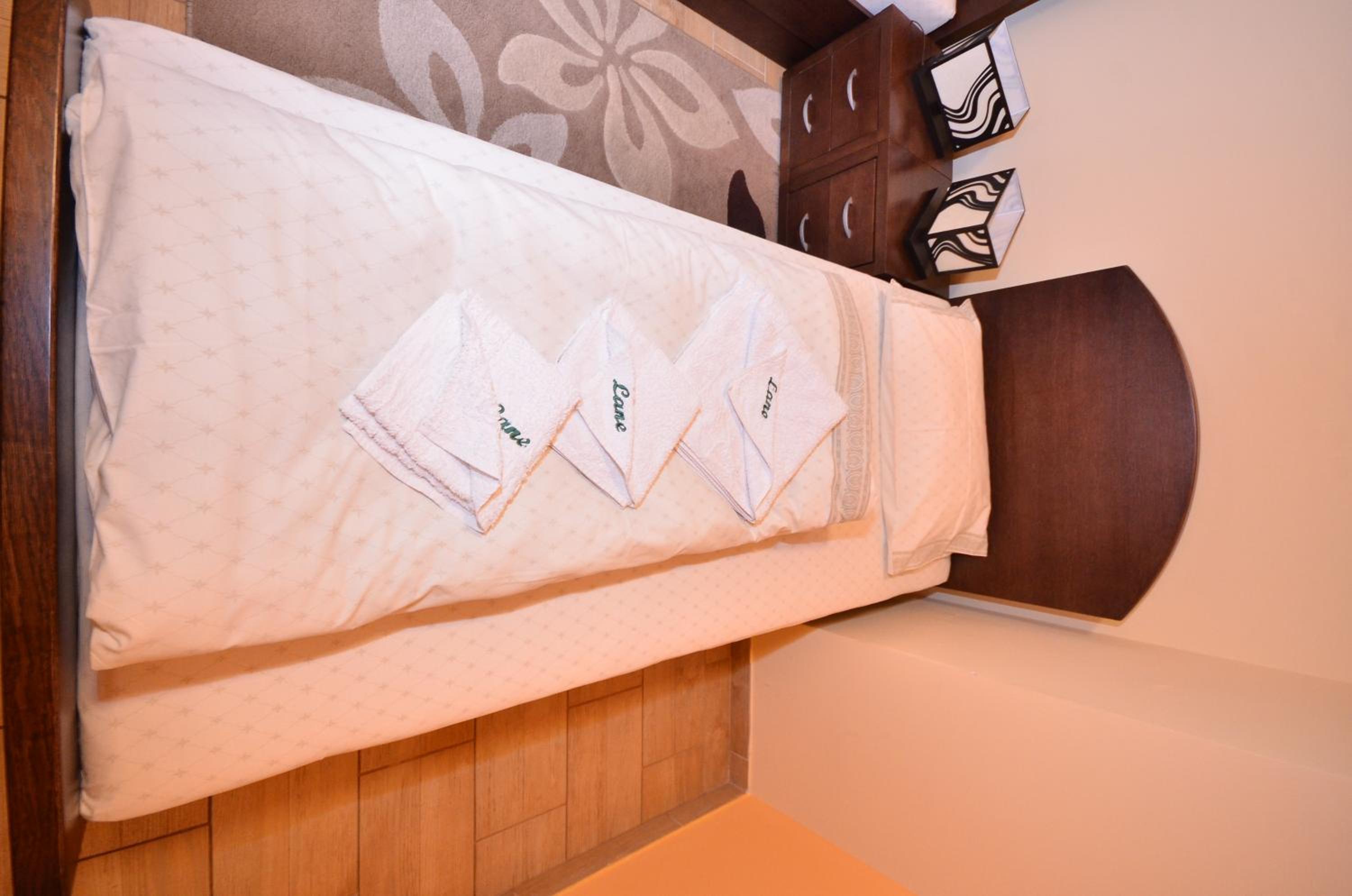 Twin Room - Photo 1