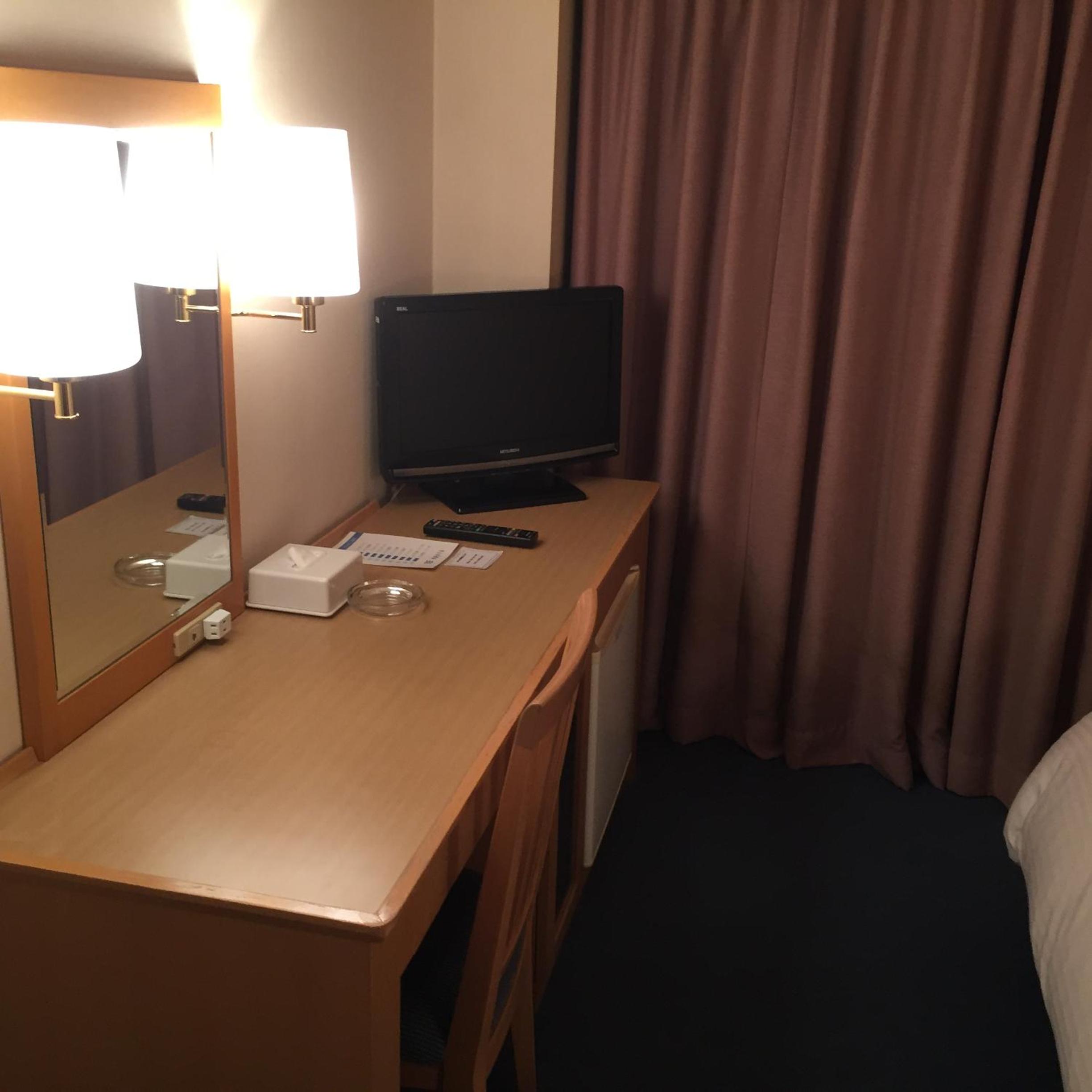 Single Room - Non-Smoking photo 3