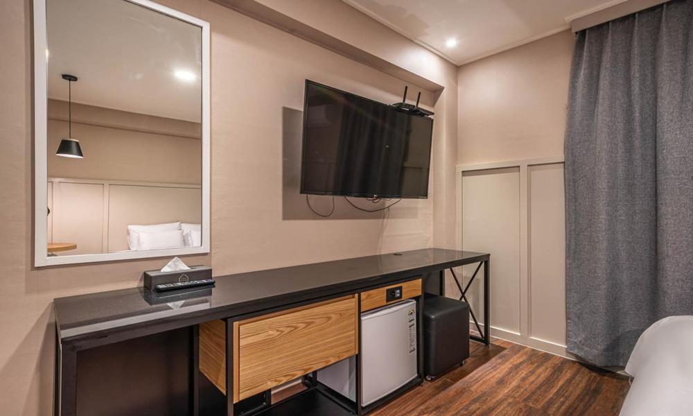 Superior Room - Photo 7