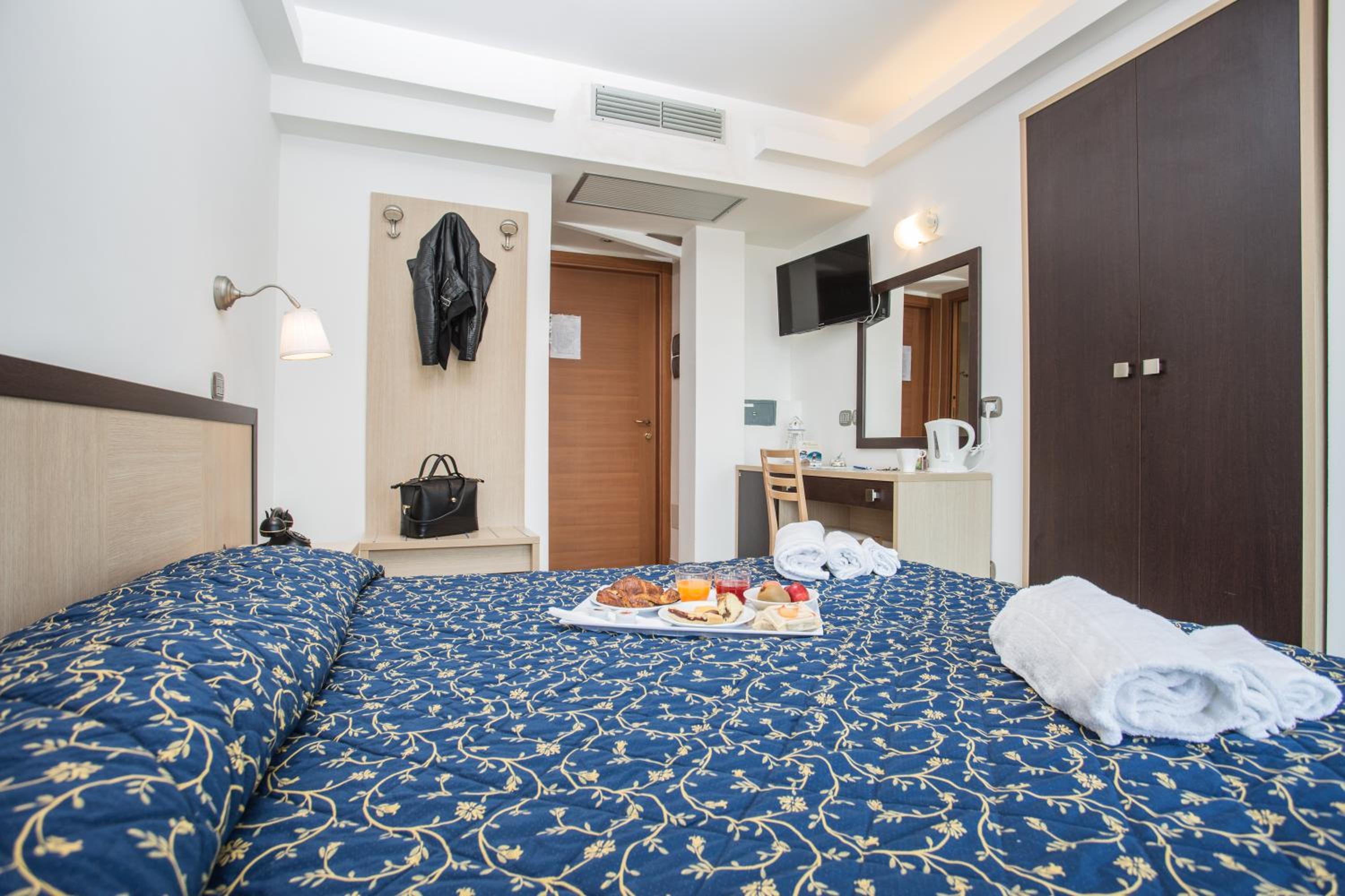 Superior Double or Twin Room with Sea View