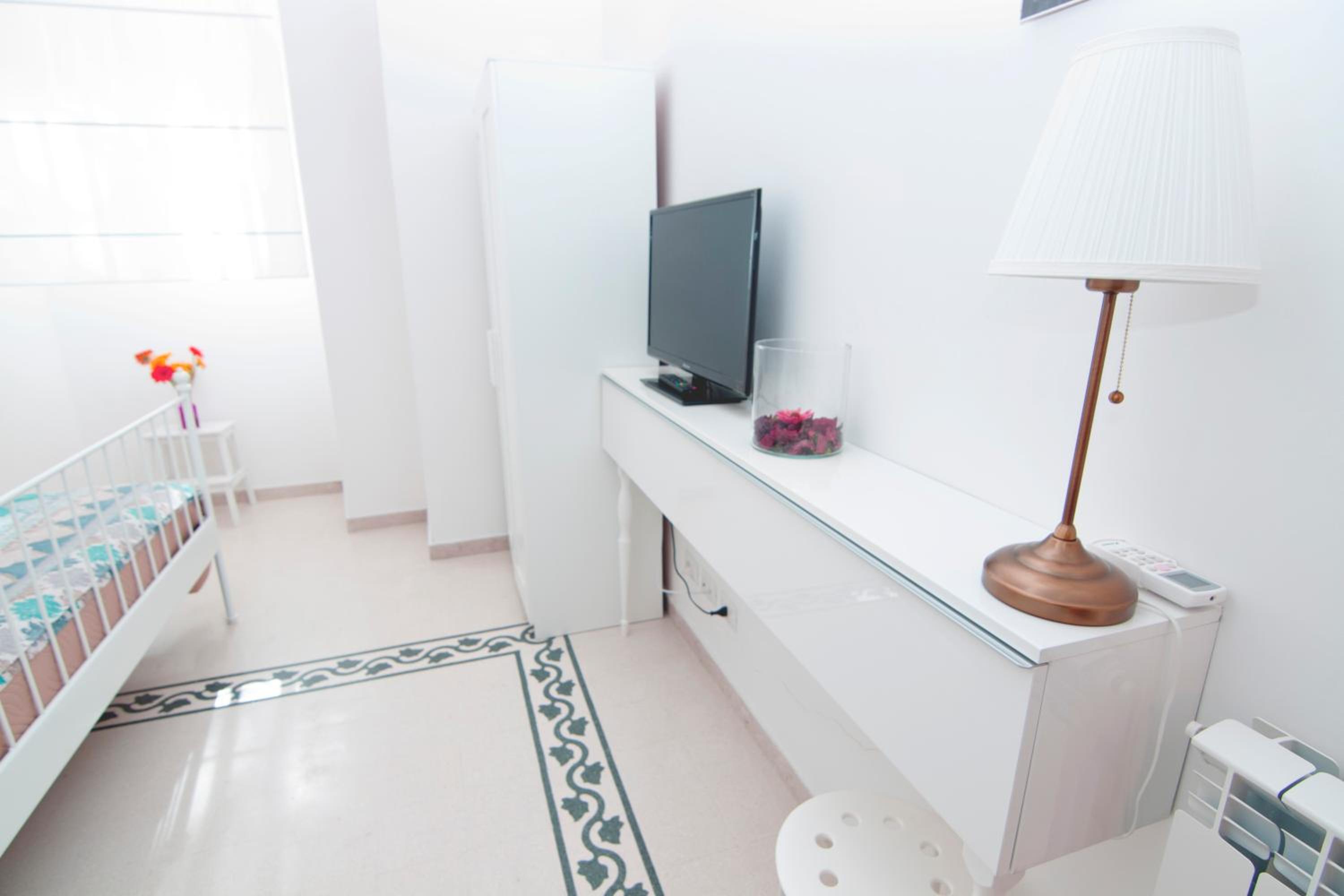 Double Room with Private Bathroom photo 3