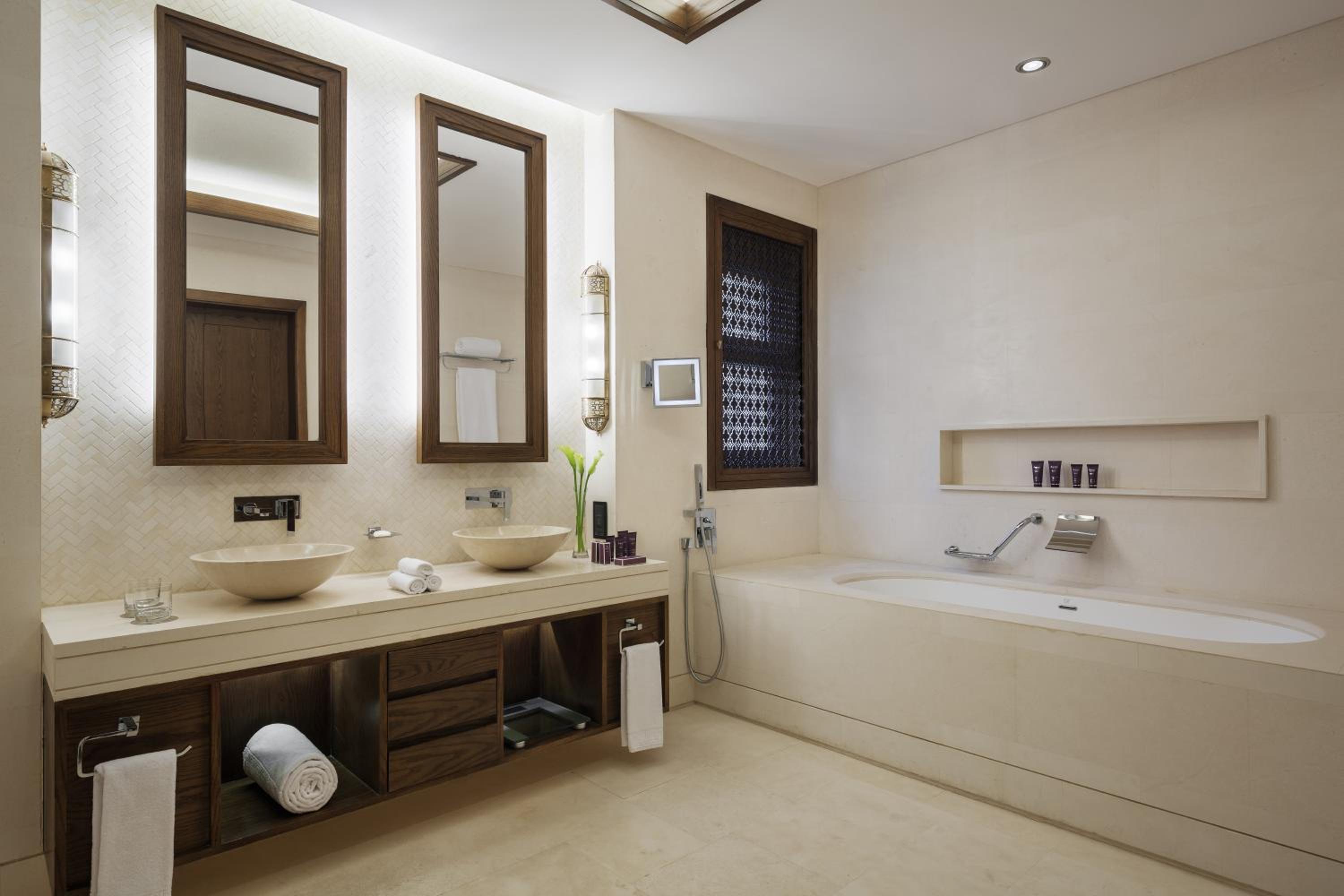 Three-Bedroom Villa - Photo 3