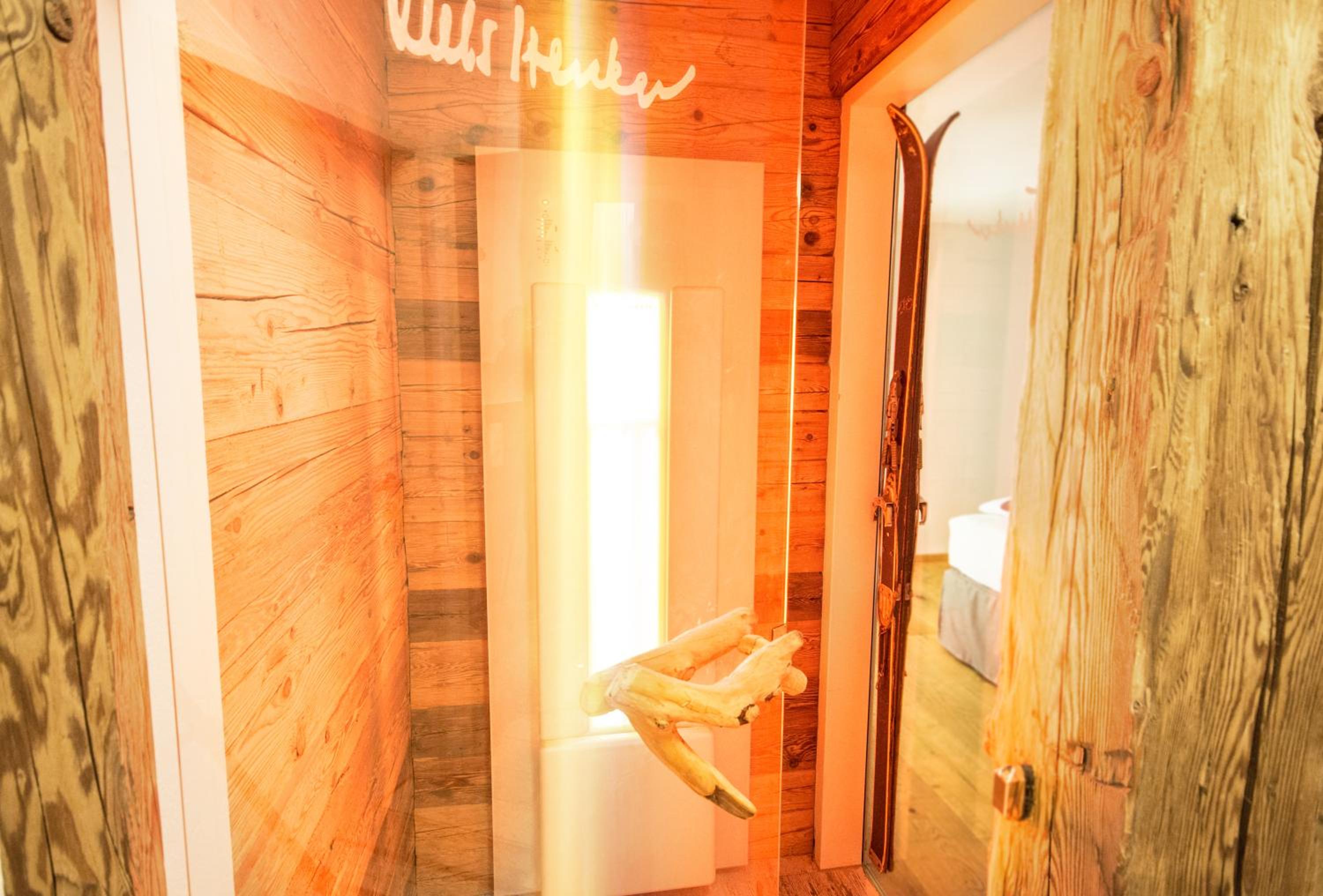 Studio Apartment - Photo 2