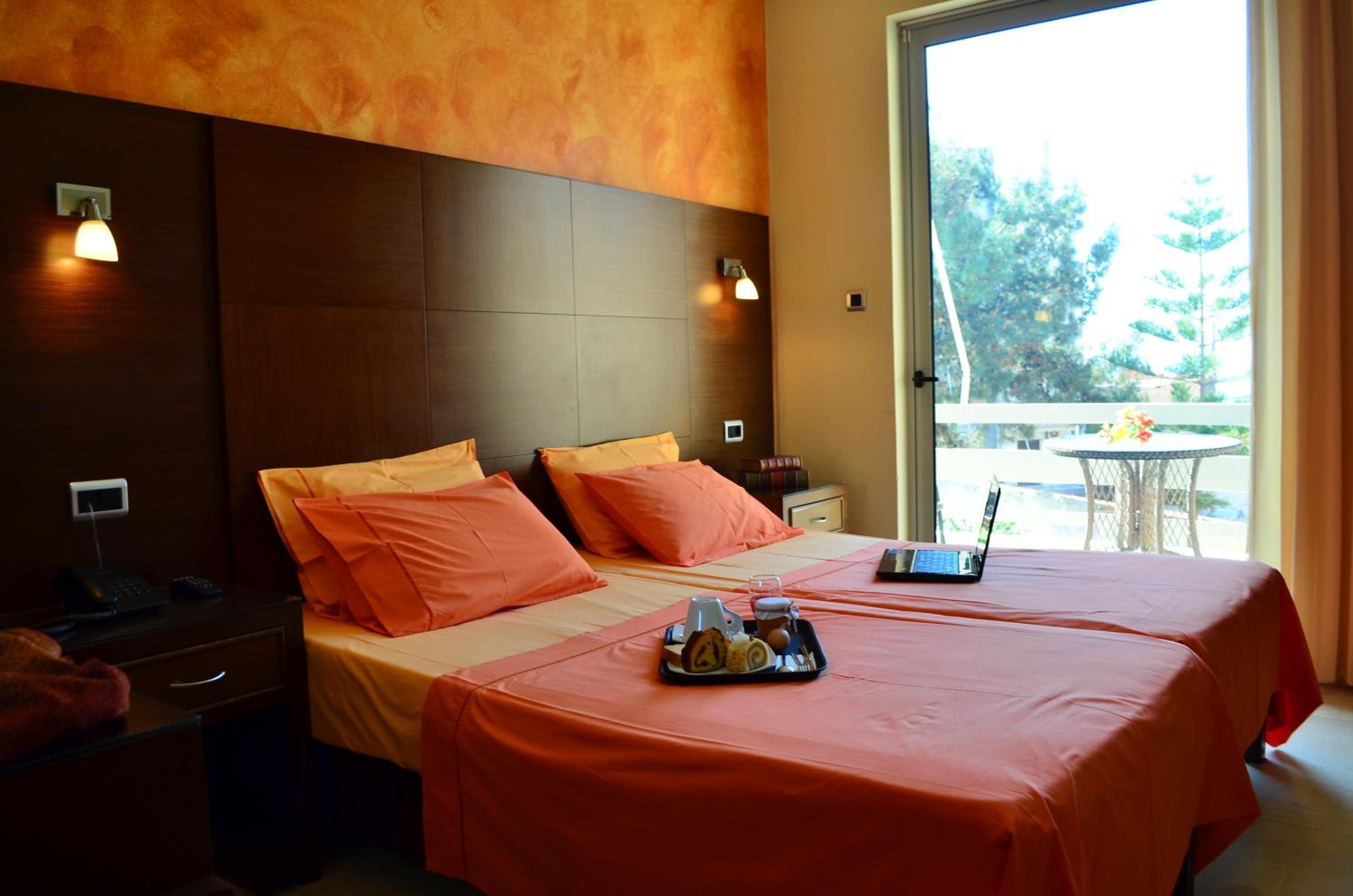 One-Bedroom Apartment with Town View