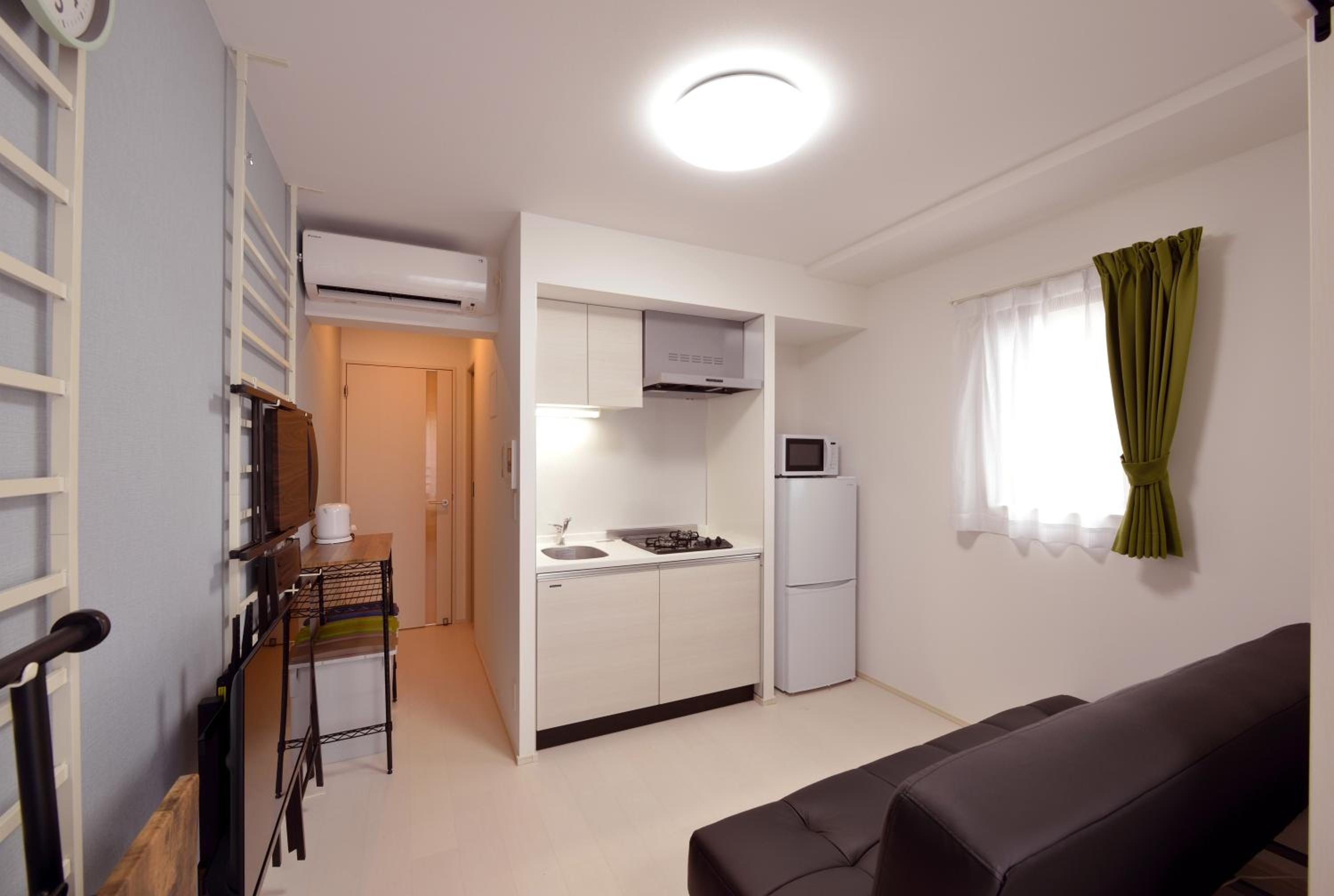 Twin Room with Private Bathroom