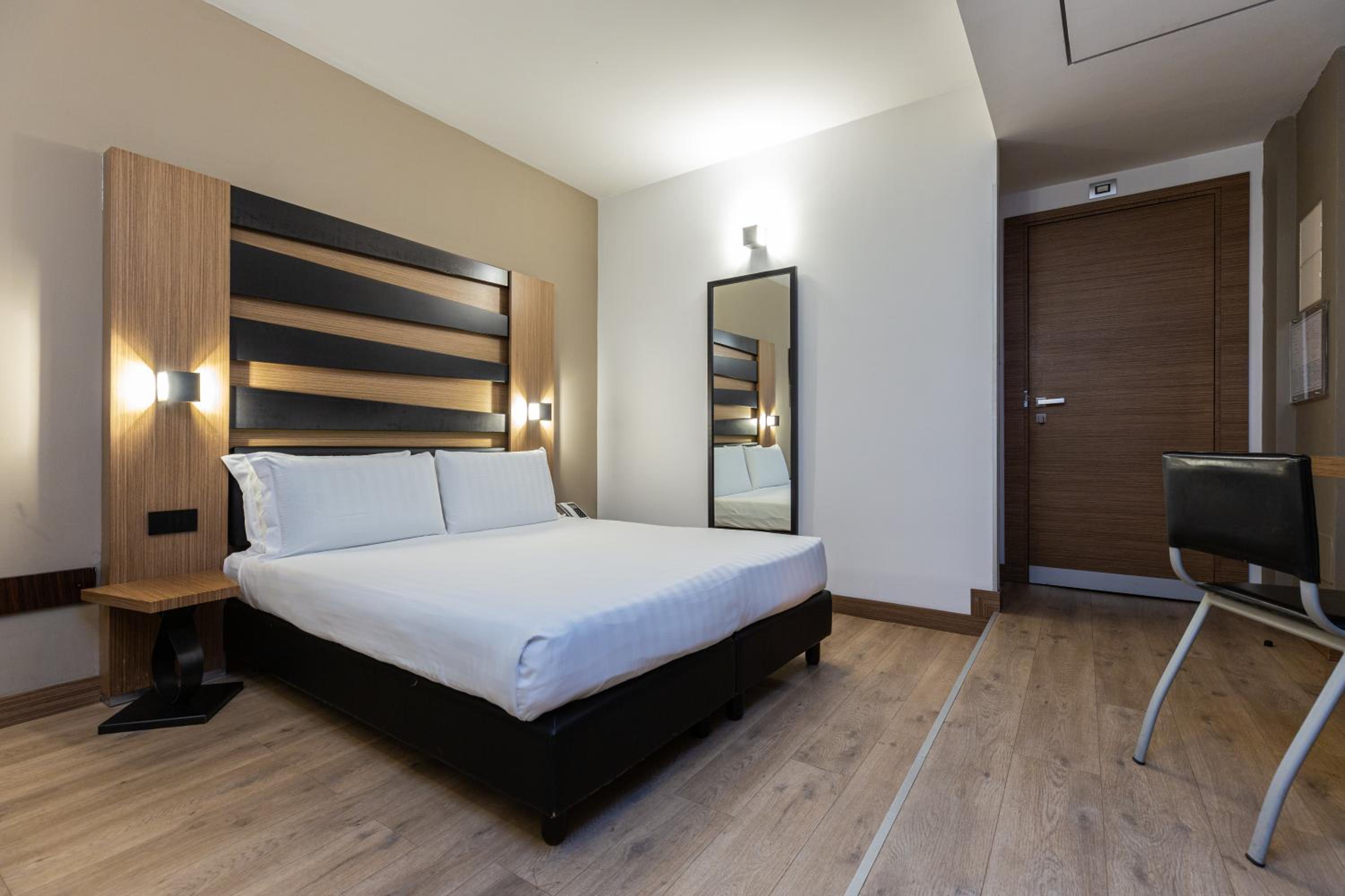 Single Room photo 2