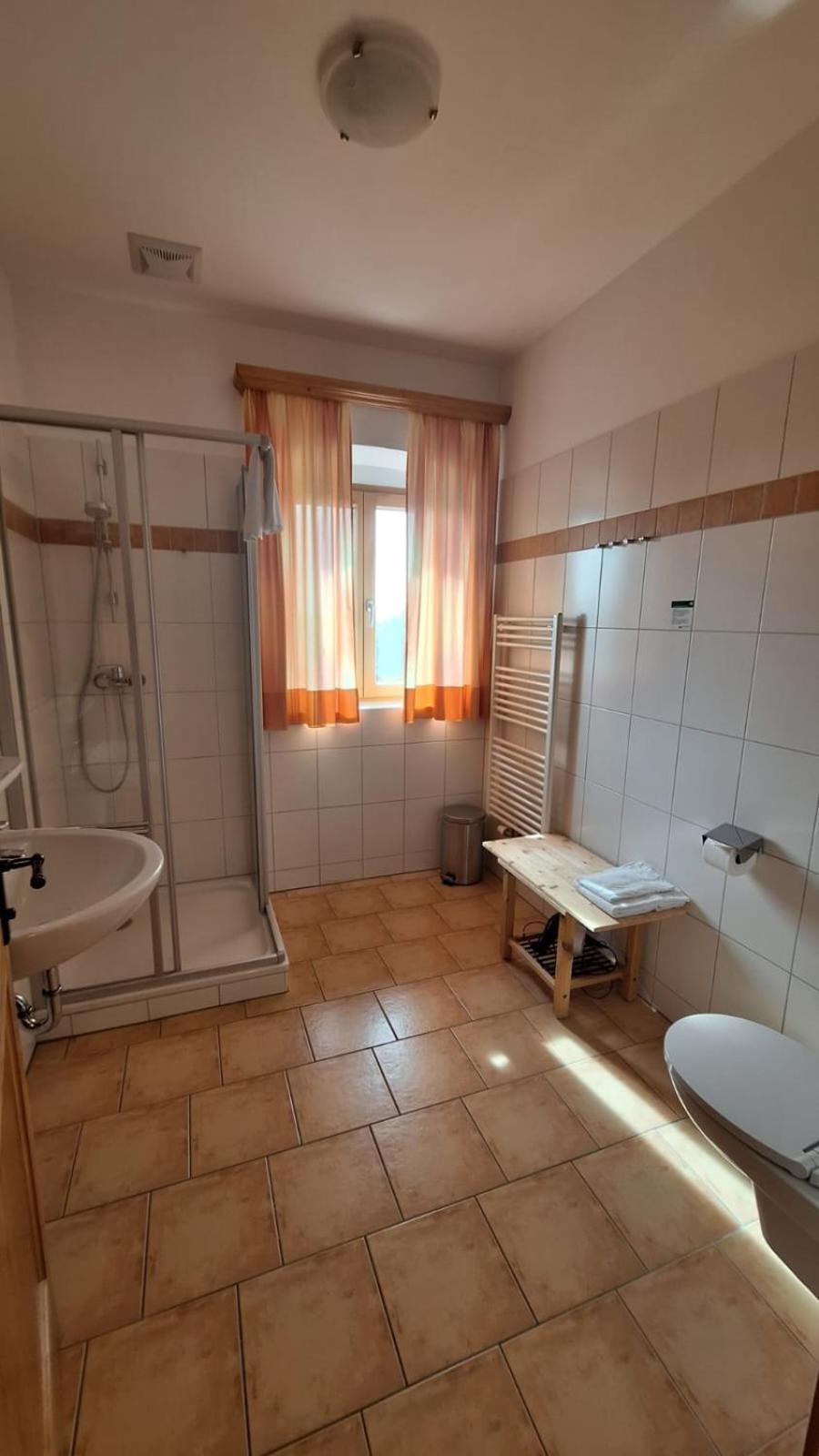 Large Double Room photo 3