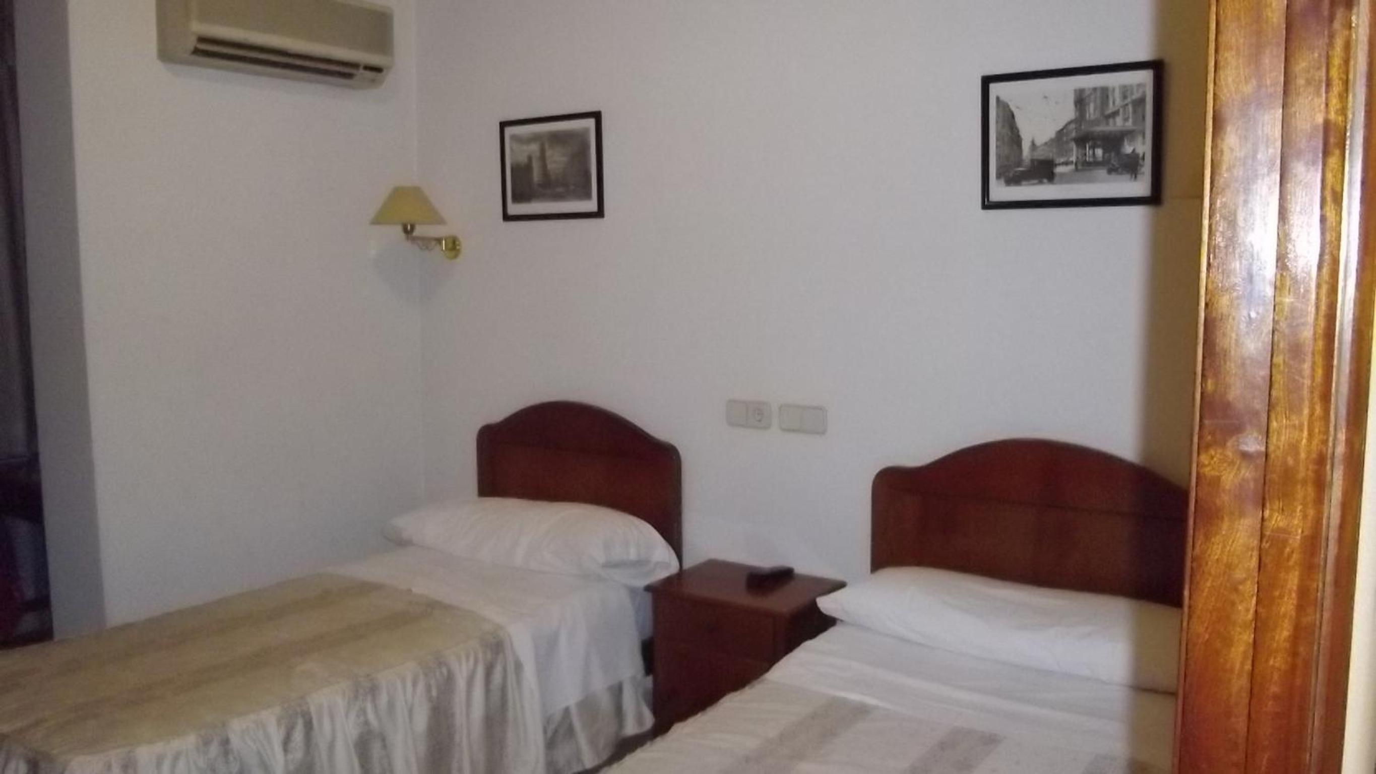 Twin Room photo 2