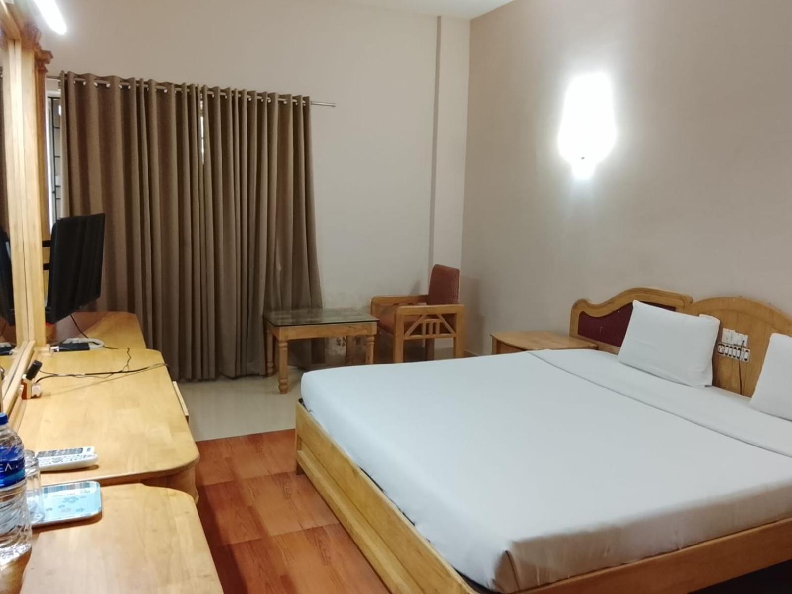 Large Double Room