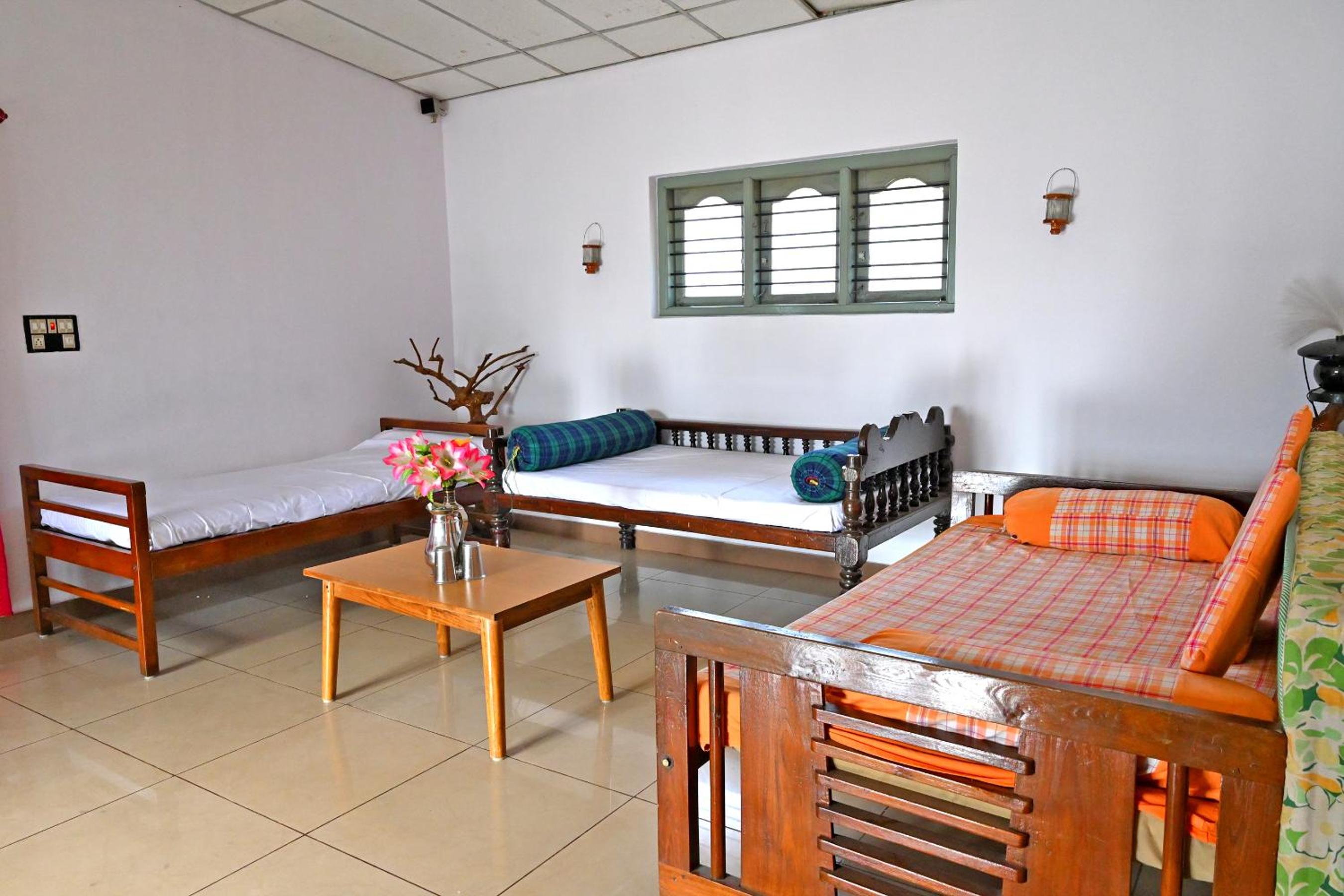 Three-Bedroom Villa photo 1