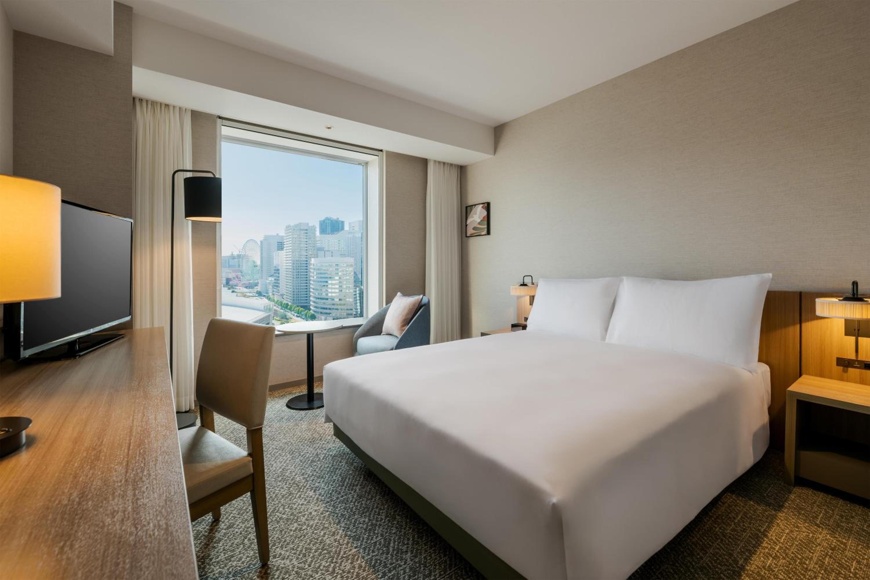 Queen Room - Ocean Side