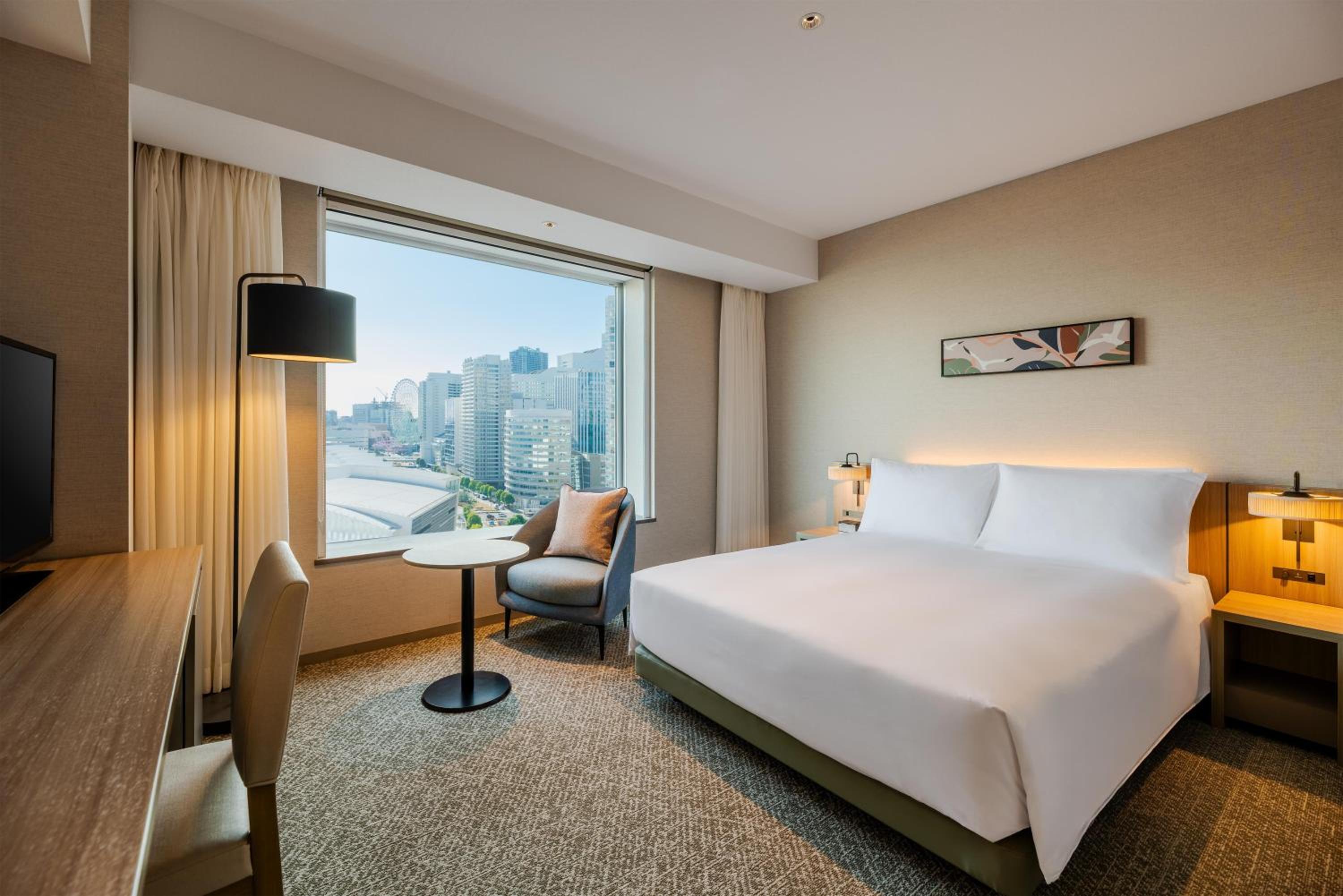Deluxe Queen Room with Ocean View - High Floor
