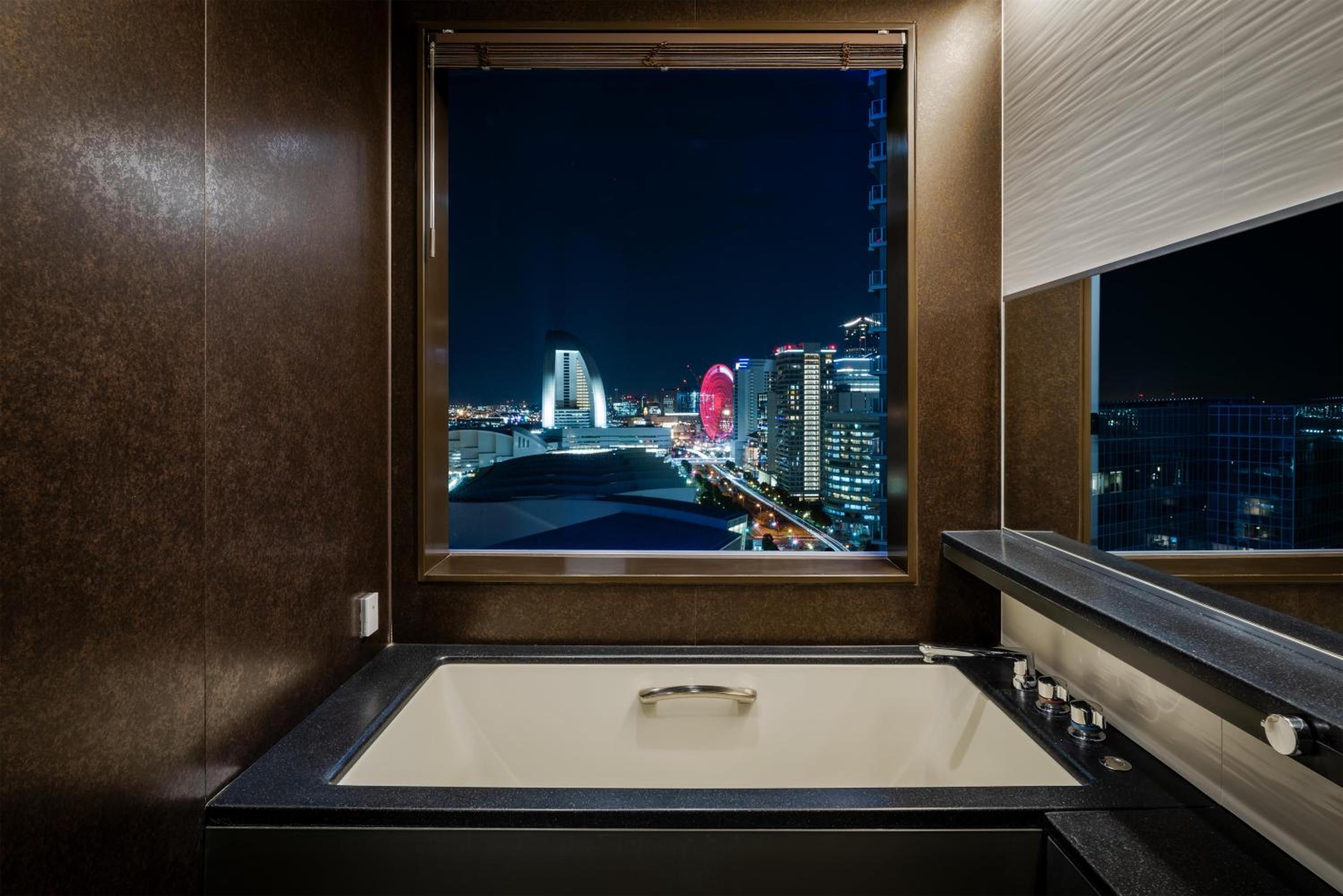 Premium Twin Room - Ocean Side