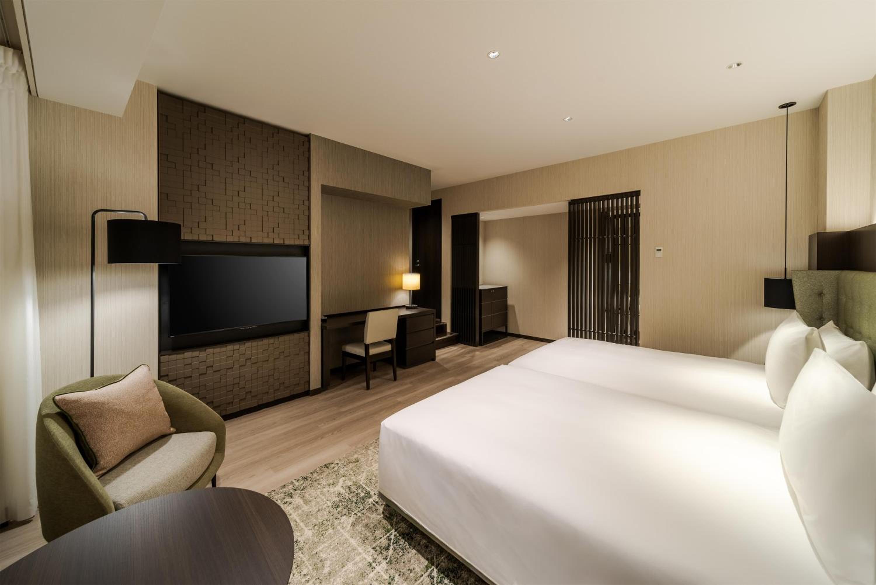 Premium Twin Room - Ocean Side