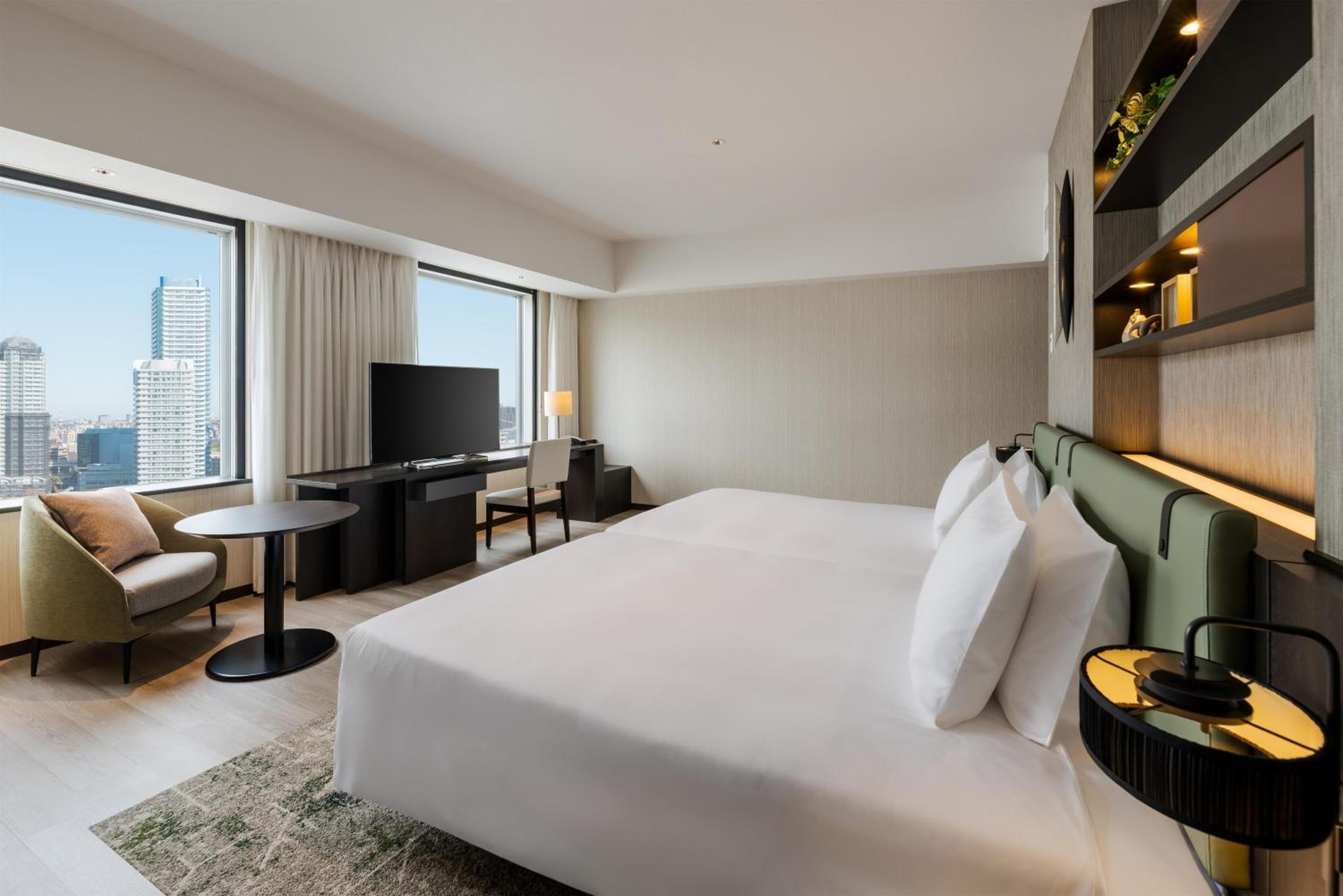 Premium Twin Room with City View