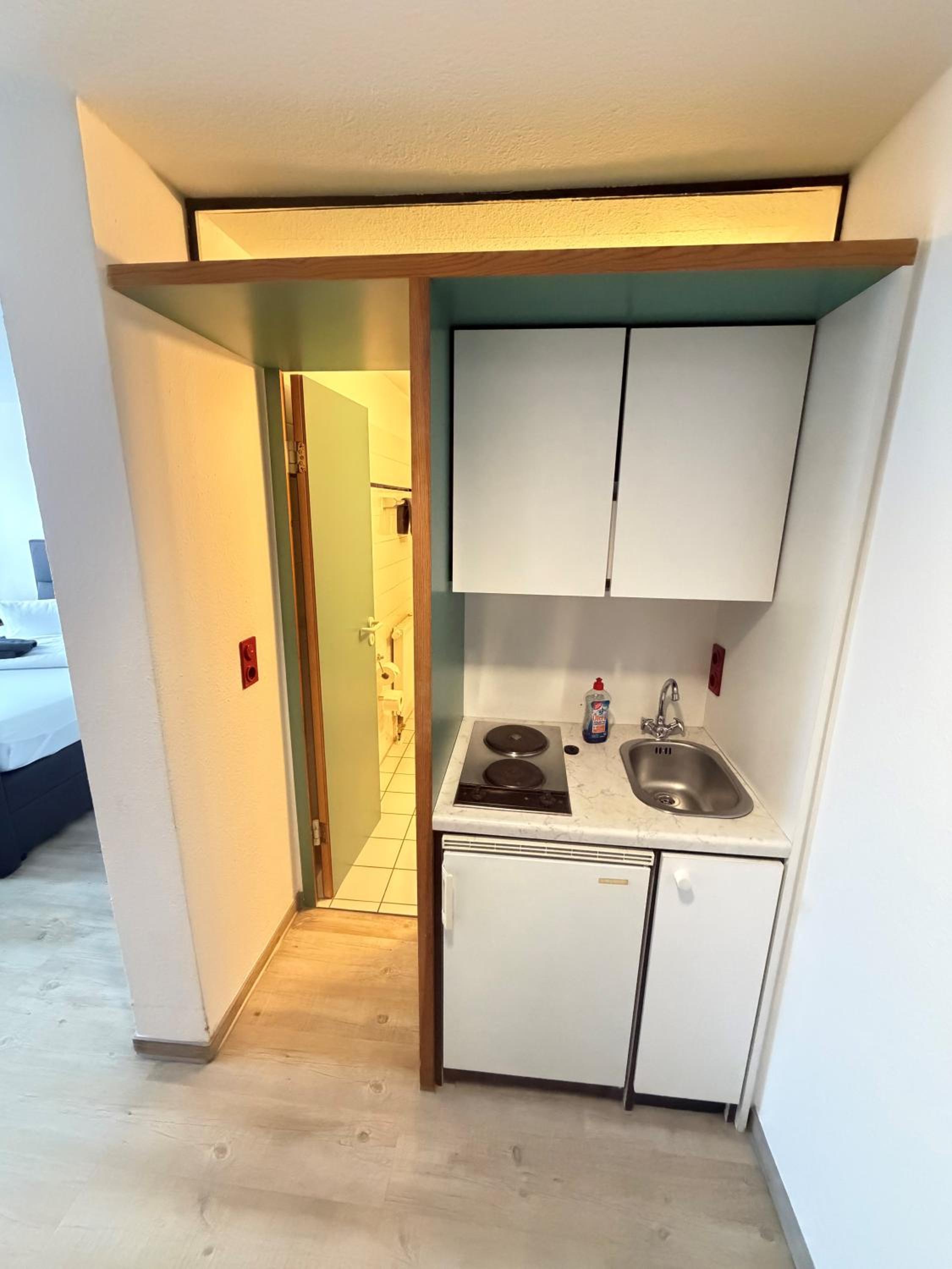 Double Room - Below Ground Level - 02 photo 1