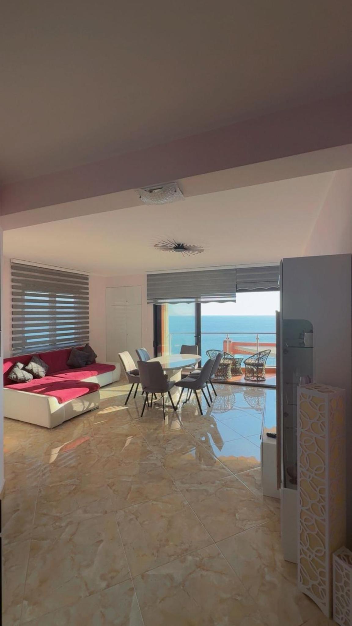 Two-Bedroom Deluxe Apartment with Balcony