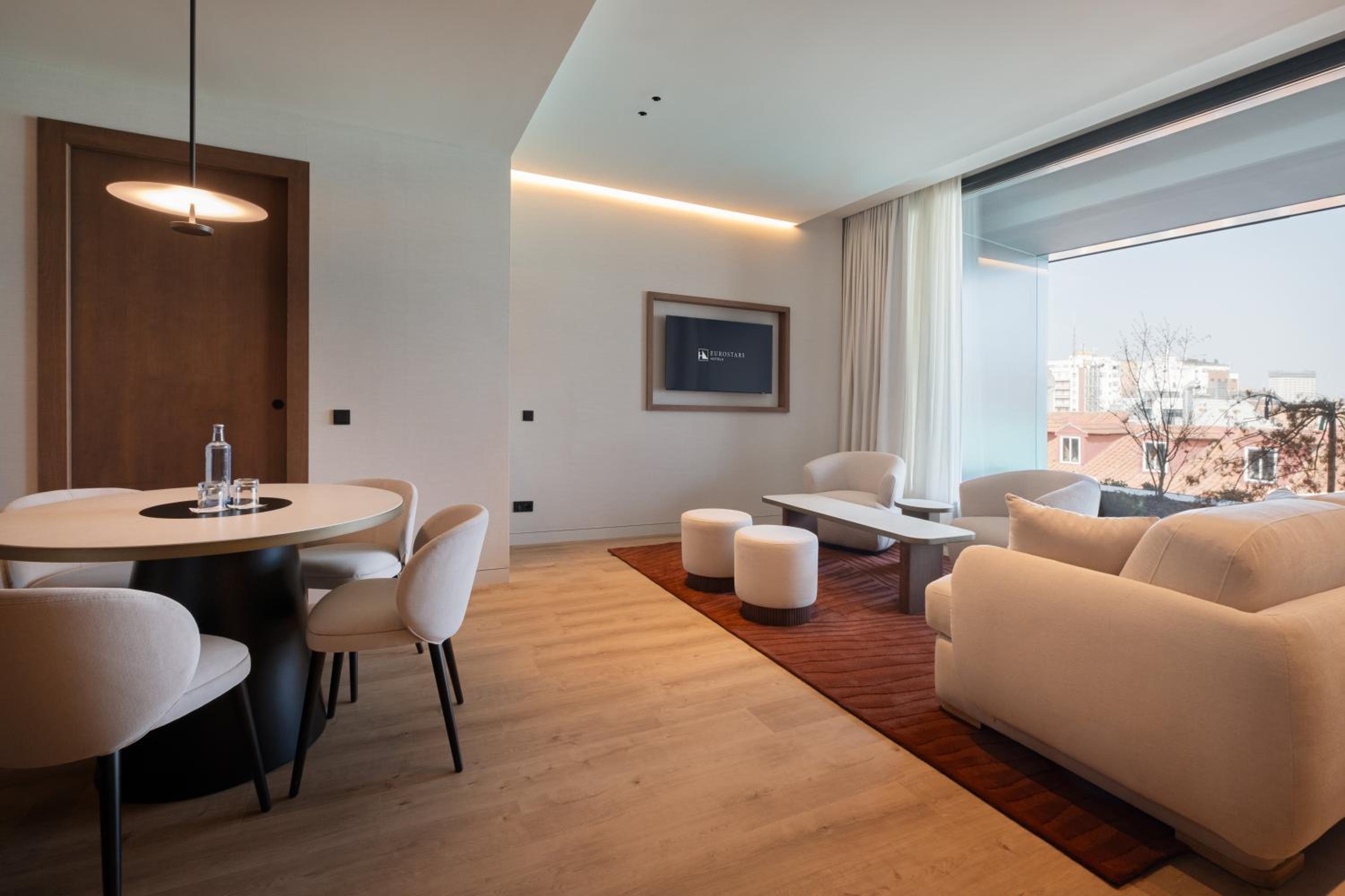 Presidential Suite