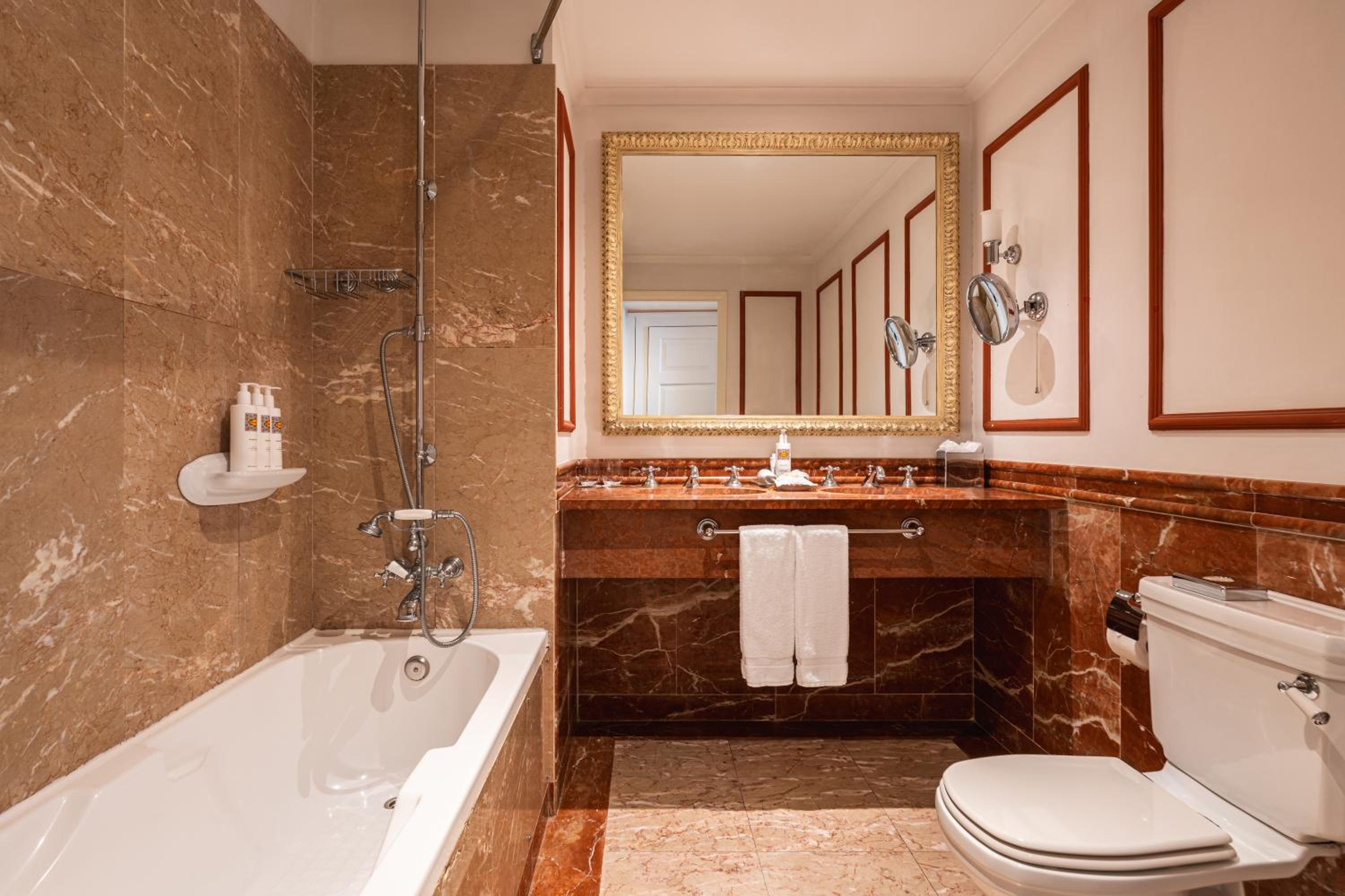 Premium Room - Photo 1