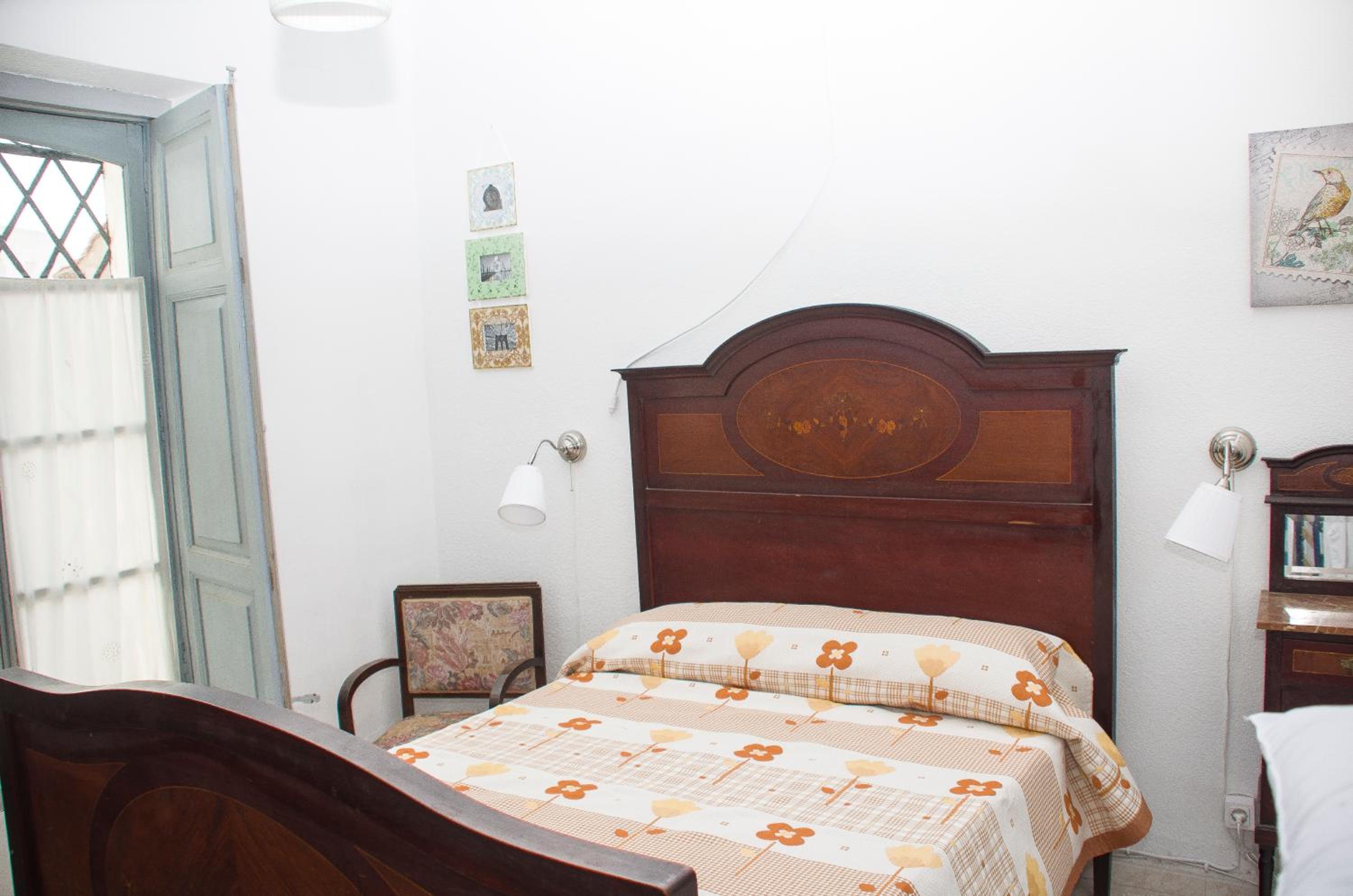 Double Room with Private External Bathroom photo 2