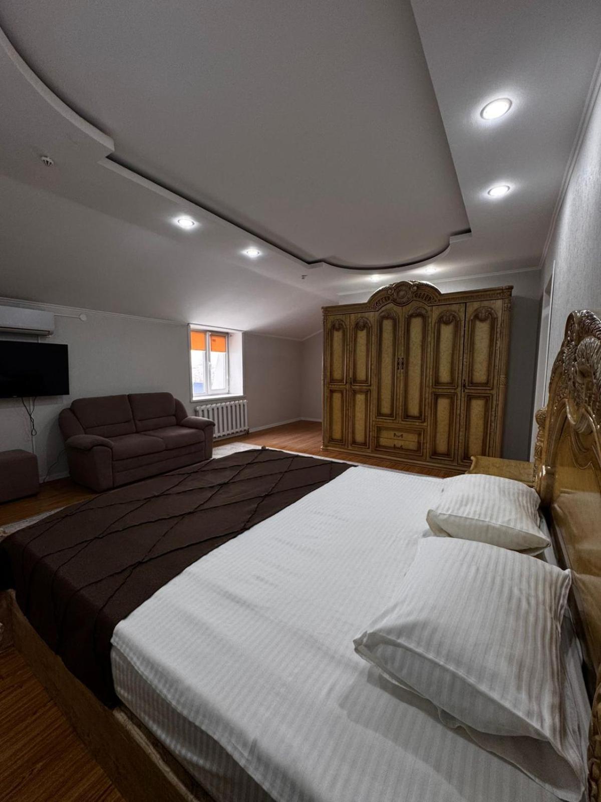One-Bedroom Suite