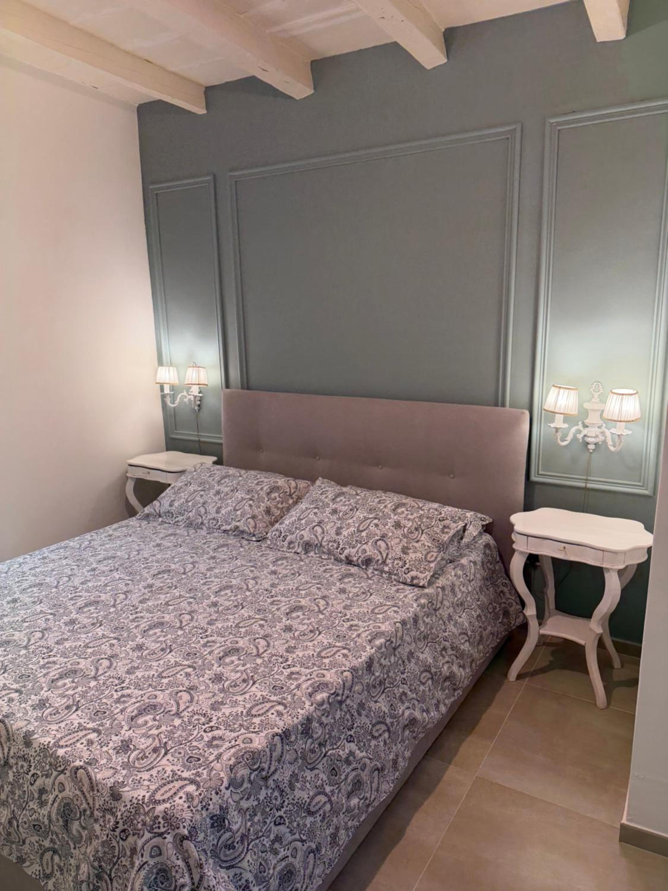 Studio Apartment photo 1