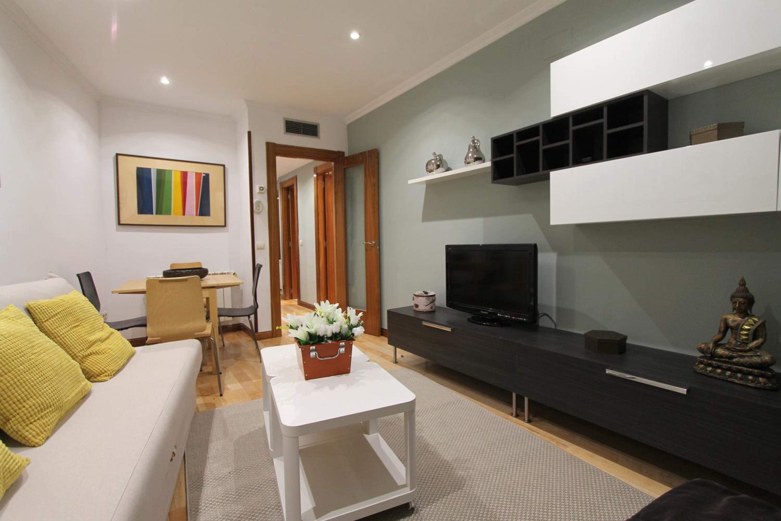 Superior One-Bedroom Apartment photo 2