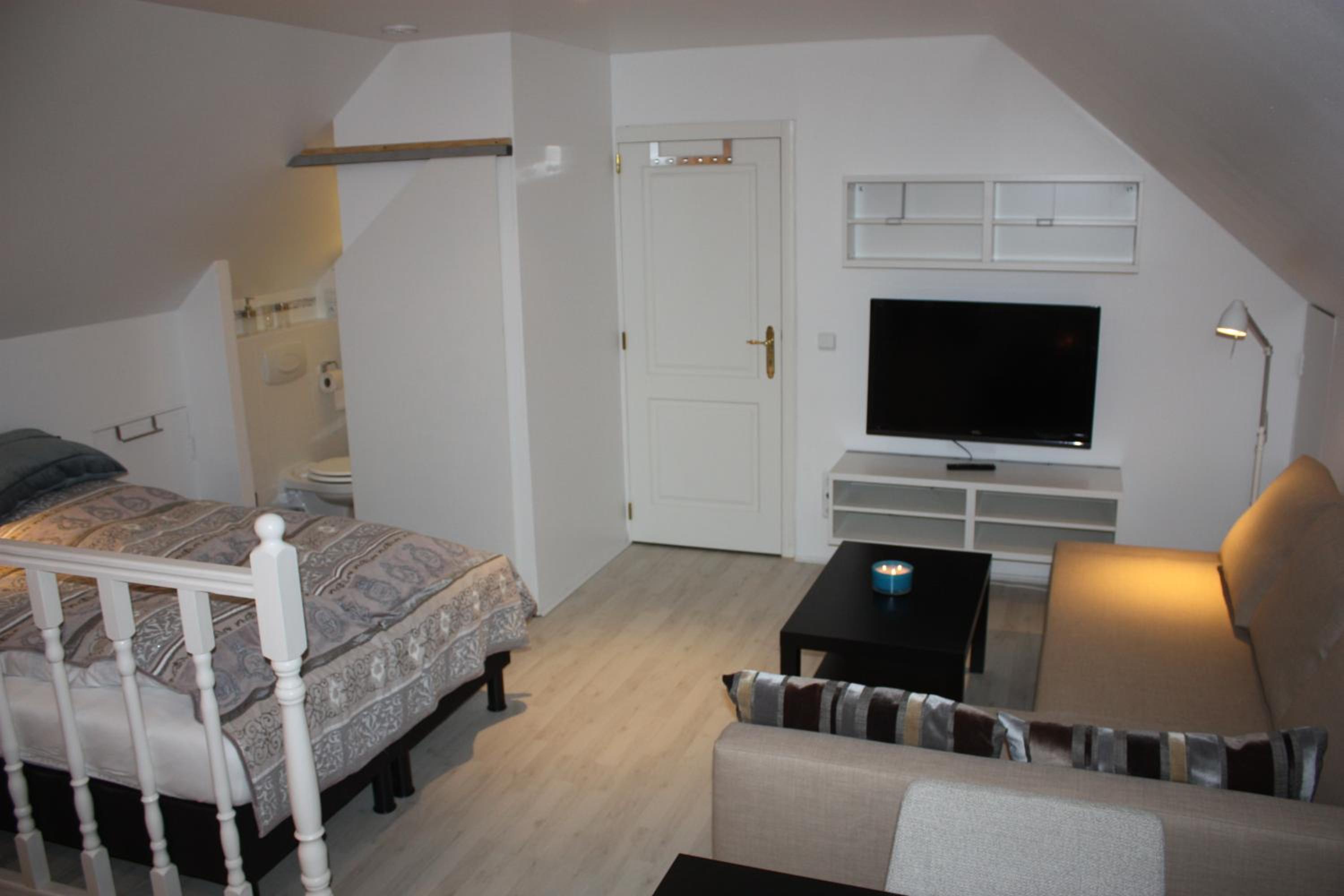 Apartment - Photo 2