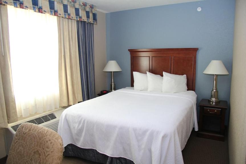 Deluxe Family Suite