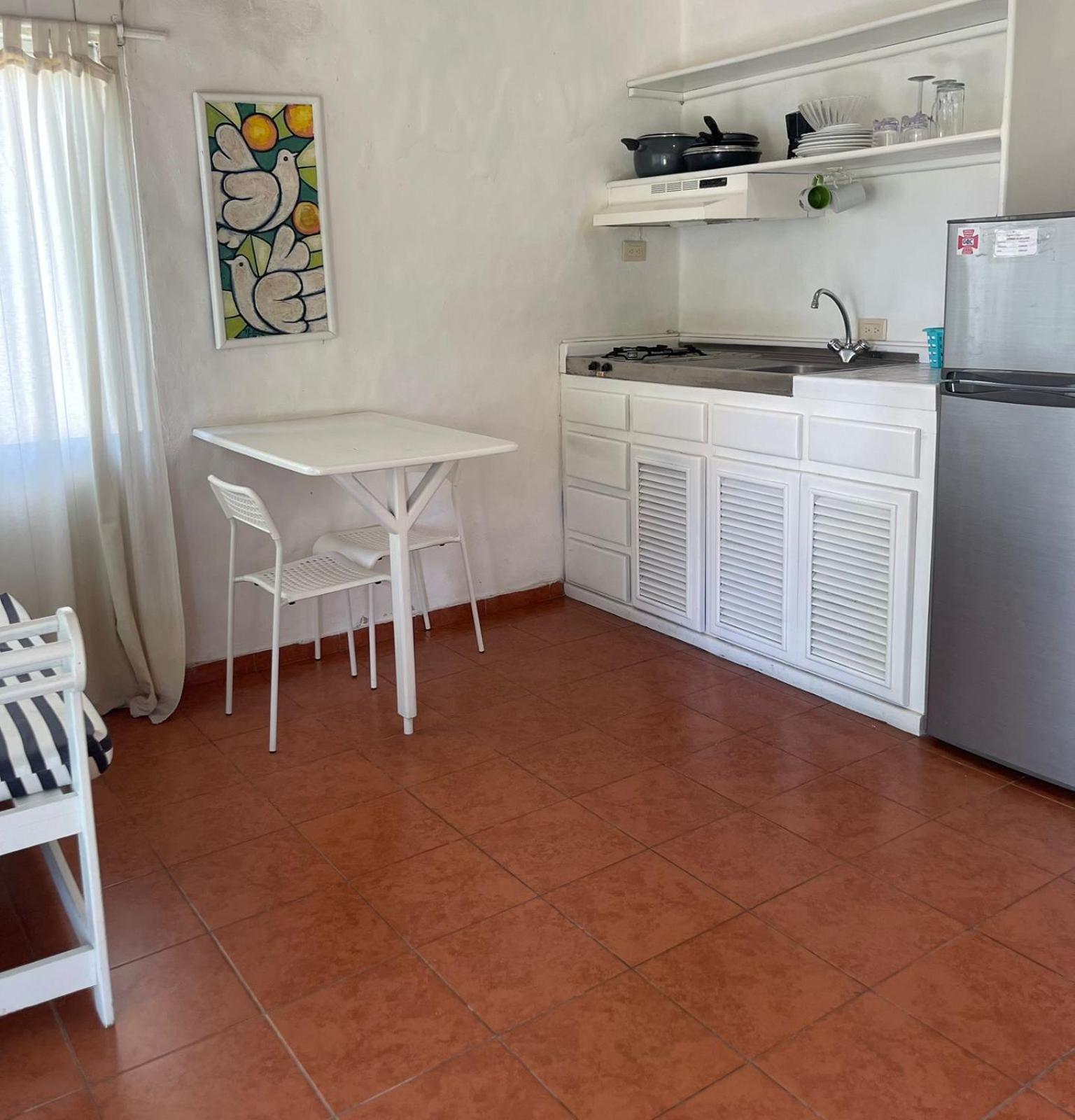 Studio Apartment photo 2